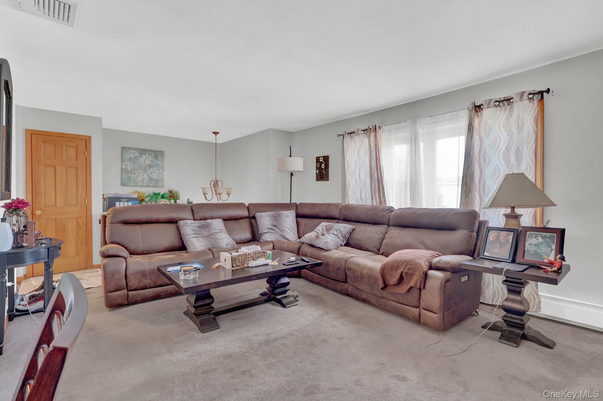 16 Ireland Place – For Sale photo 5
