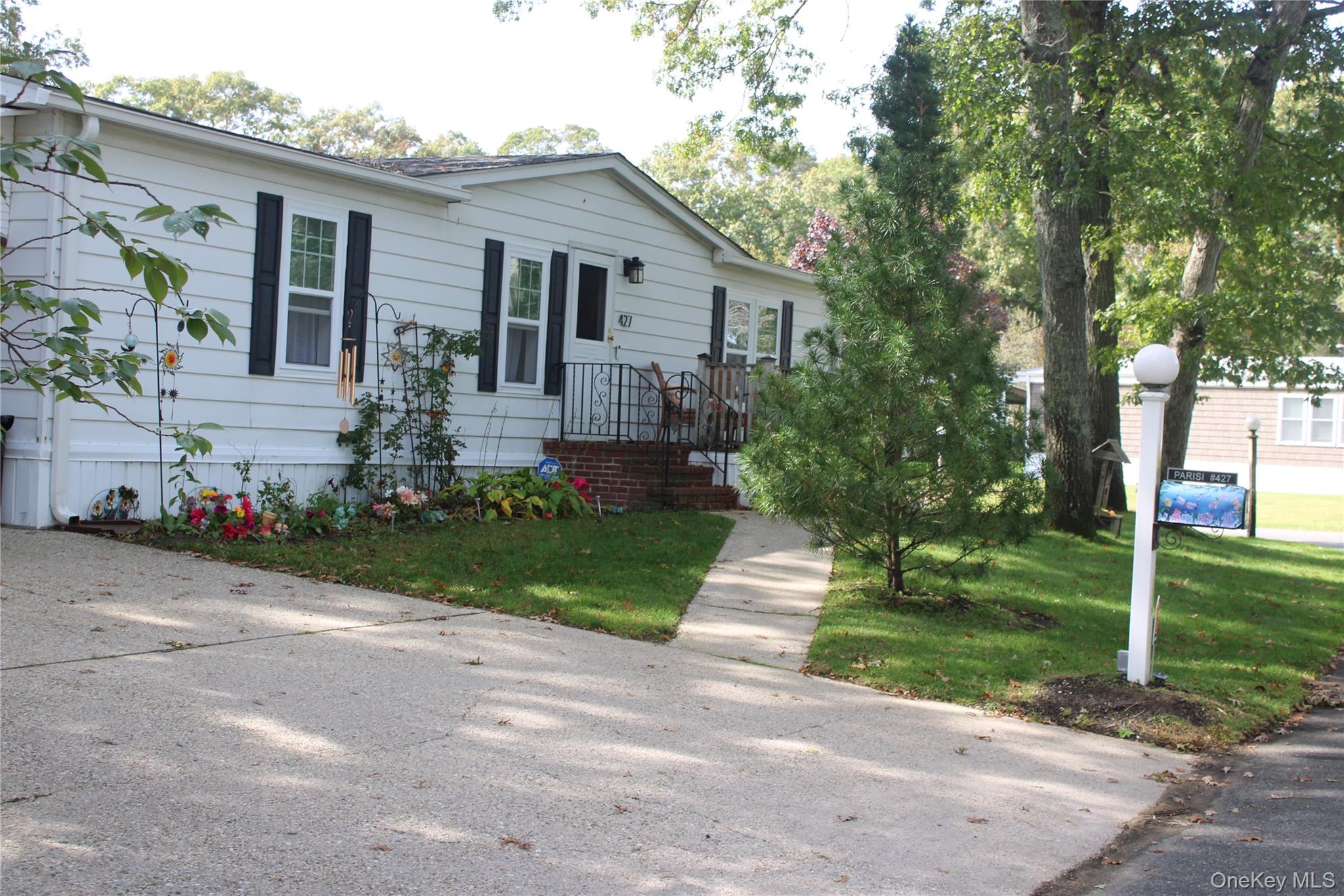 1661 Old Country Road, Unit 427 photo 4