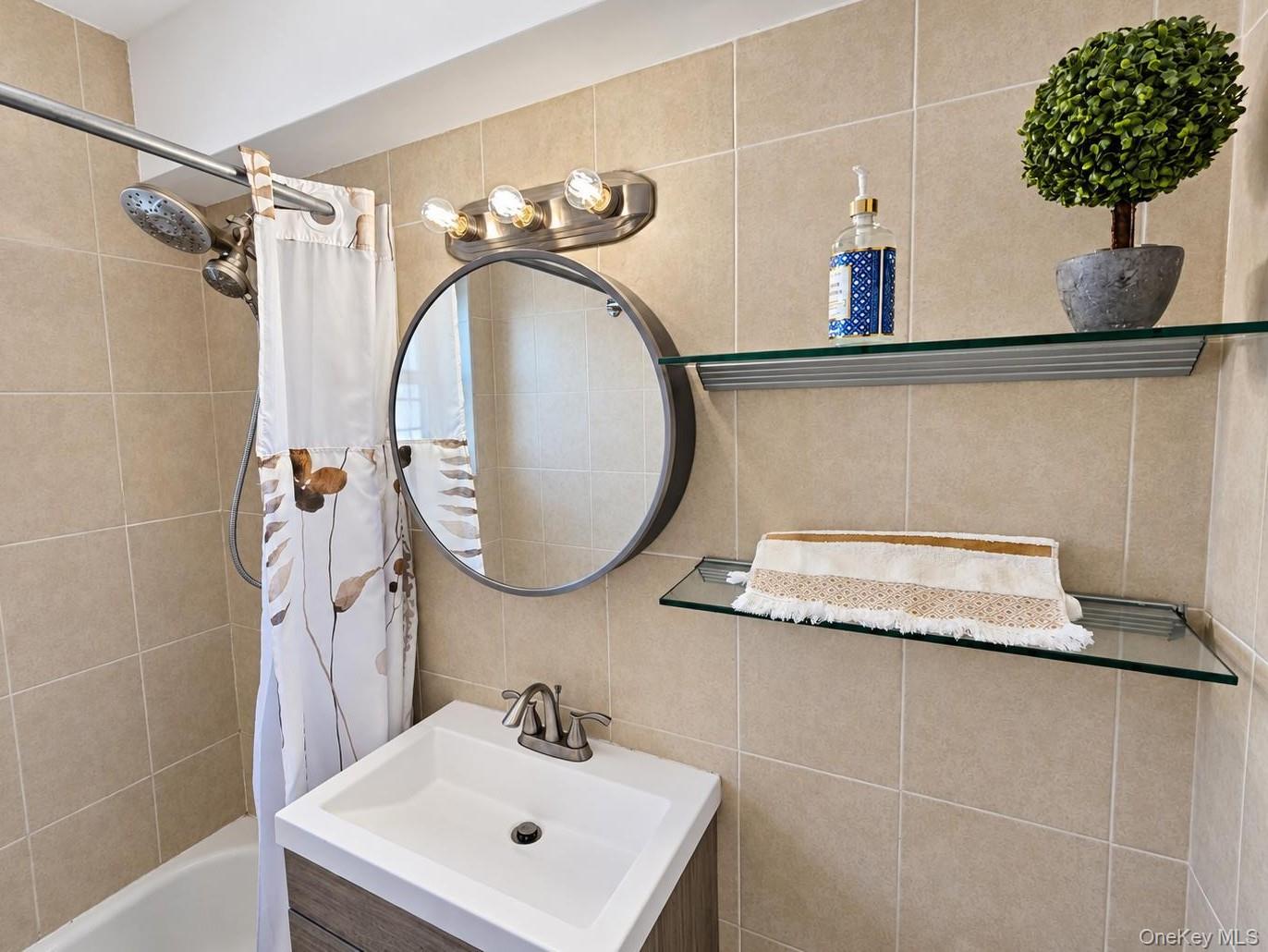 111-25 66th Avenue, Unit 1A photo 9