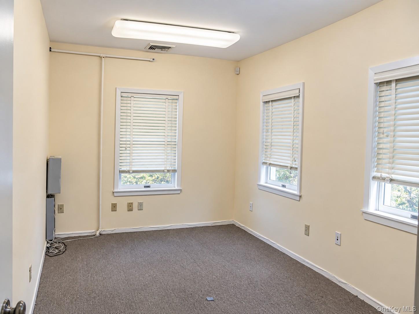 186 W Main Street – For Rent photo 4