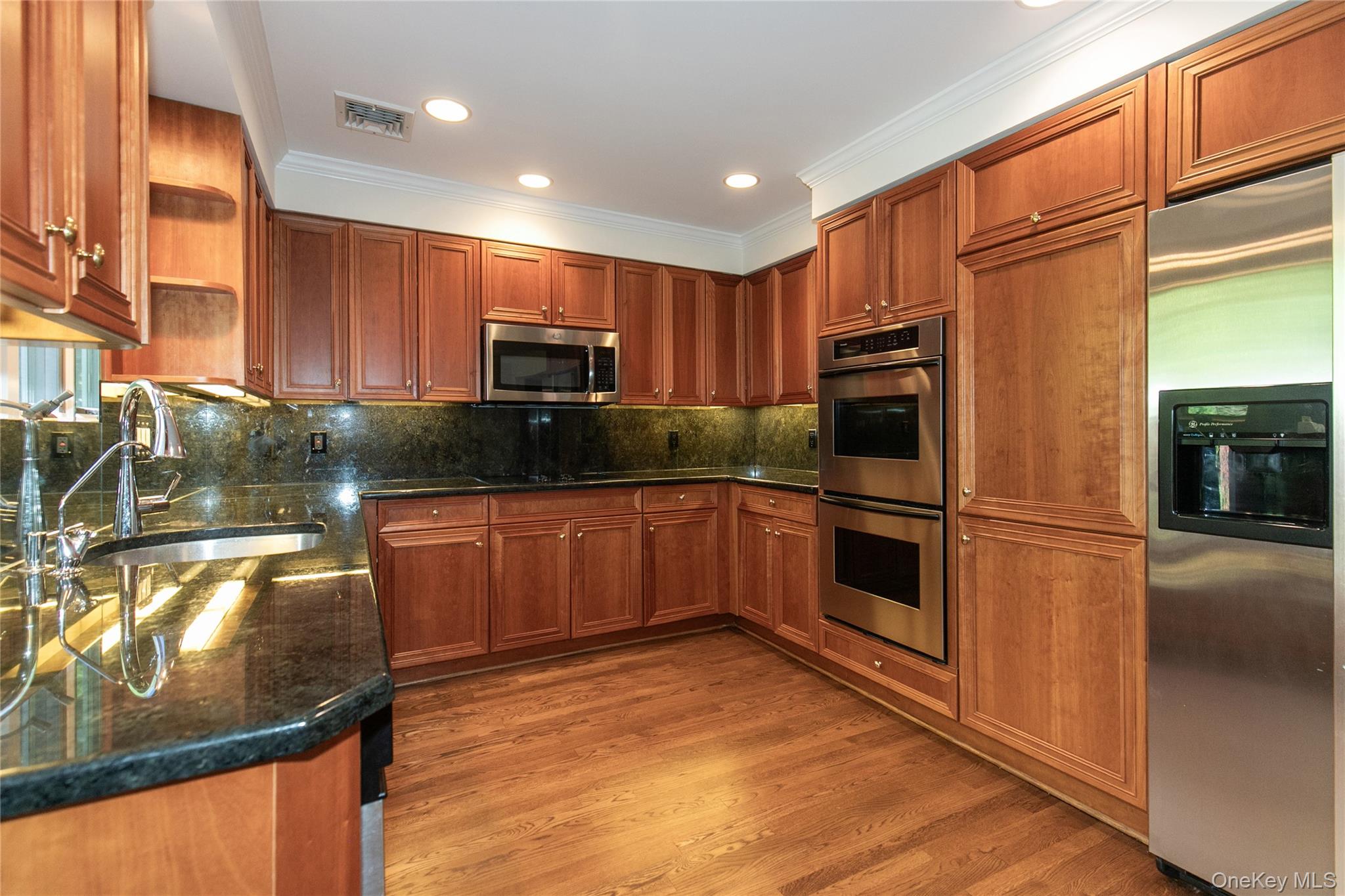 6 Pin Oak Drive – For Sale photo 13