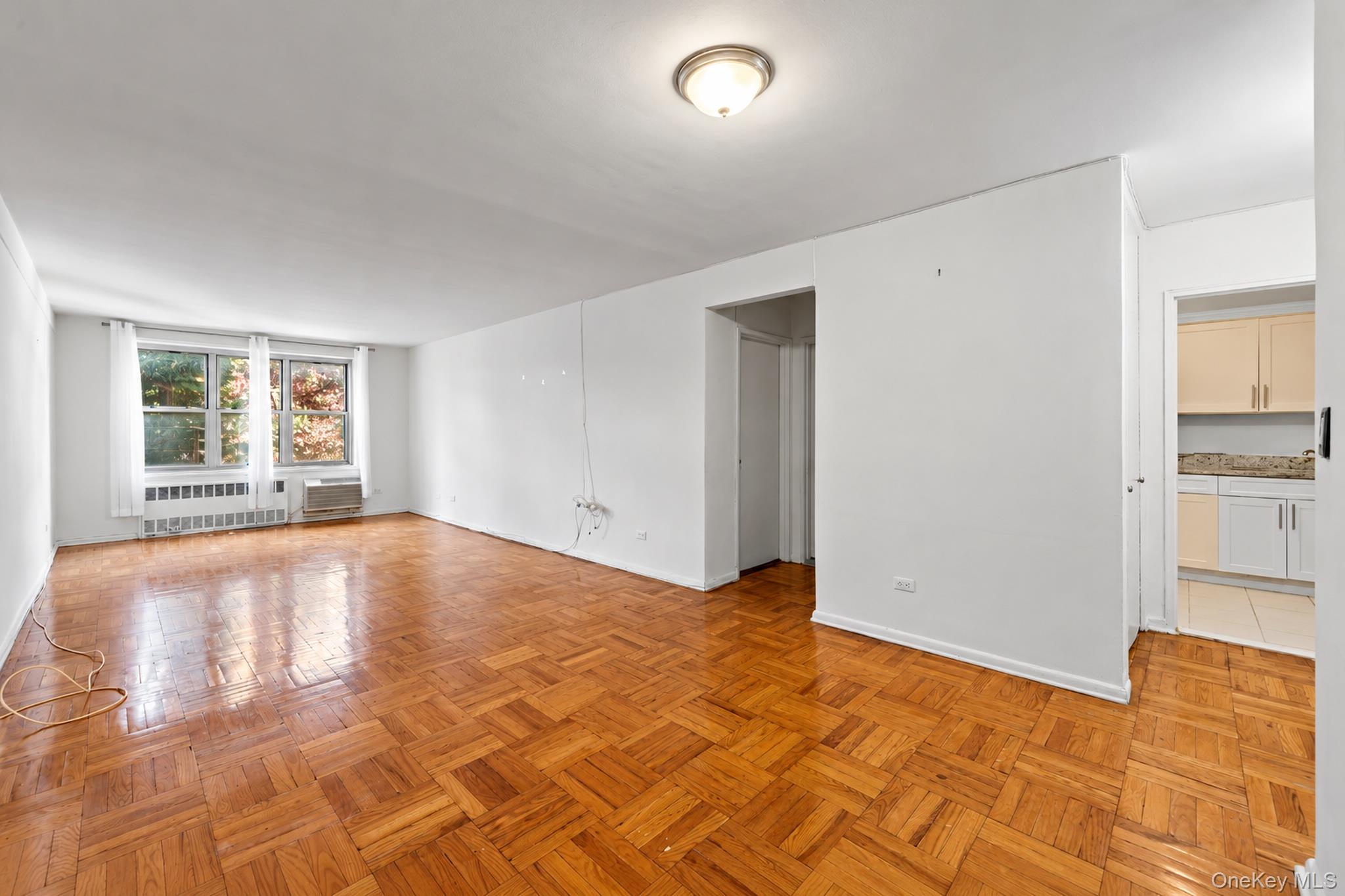 23-35 Bell Boulevard, Unit 1E2 photo 6