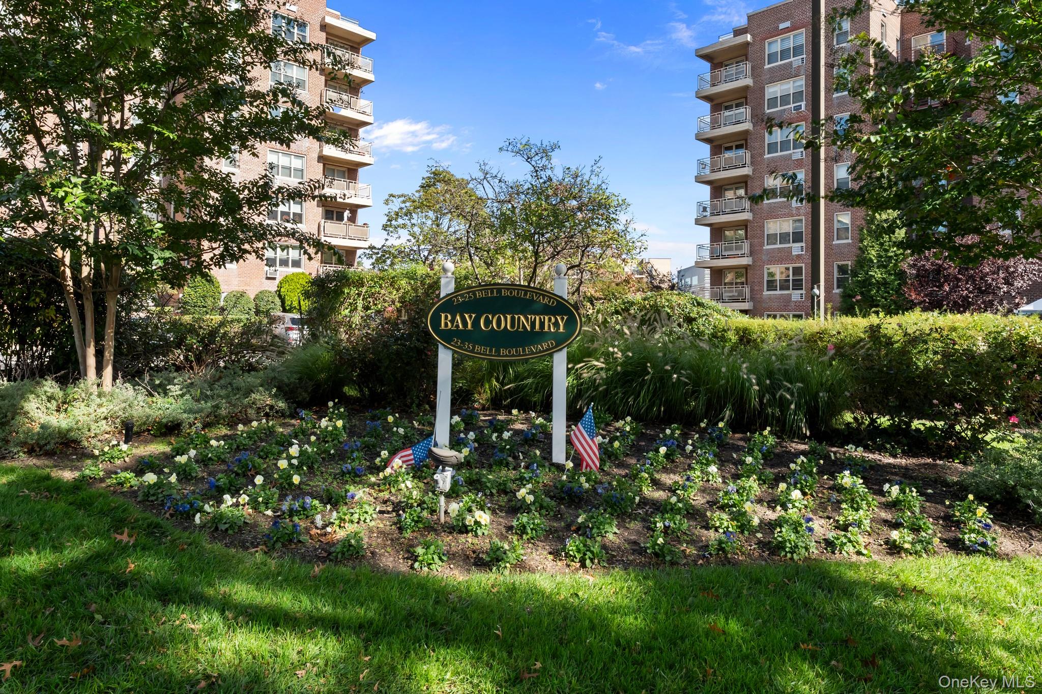 23-35 Bell Boulevard, Unit 1E2 photo 3