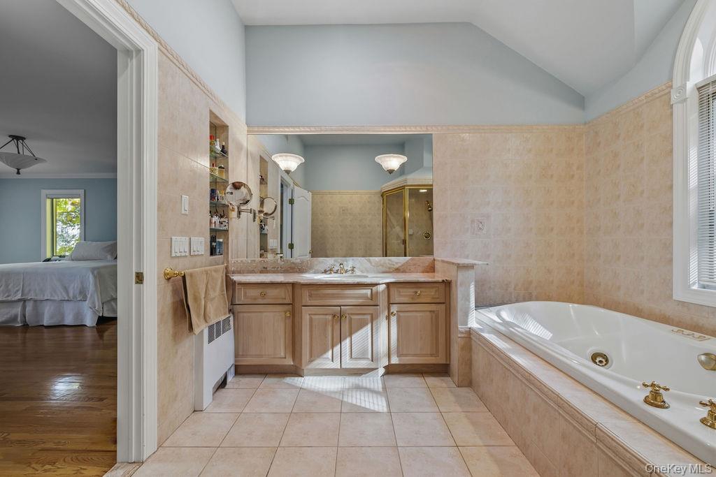 8 Village Green – For Sale photo 19