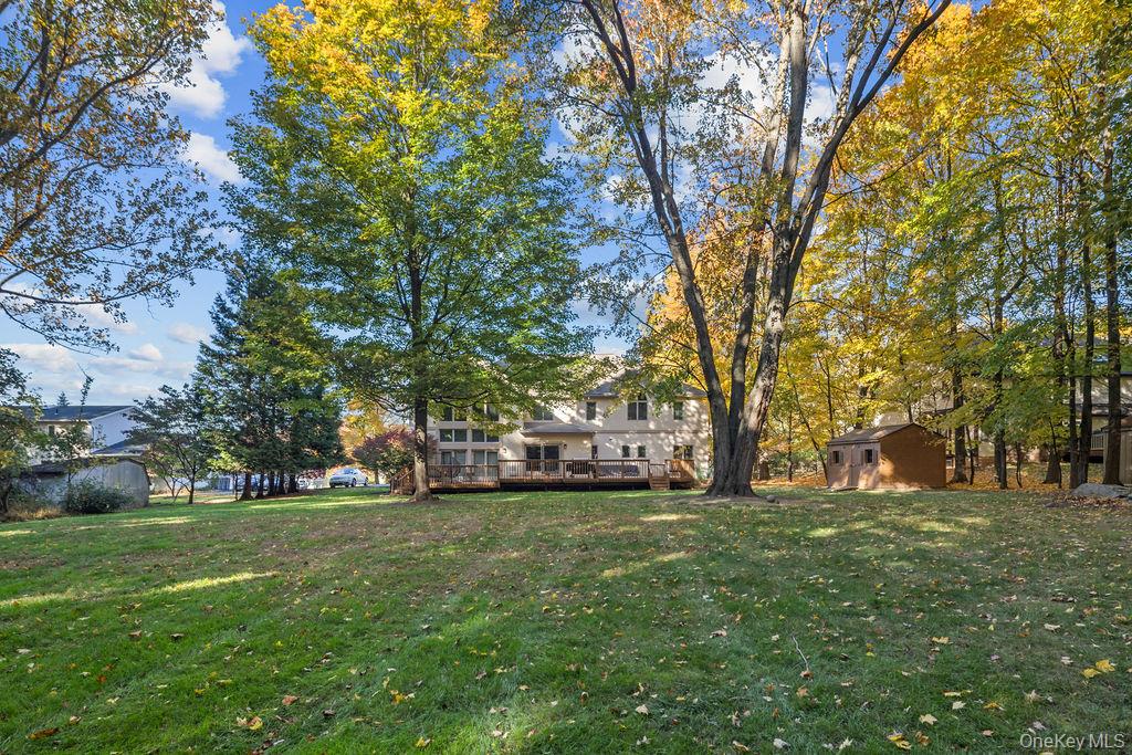 8 Village Green – For Sale photo 31
