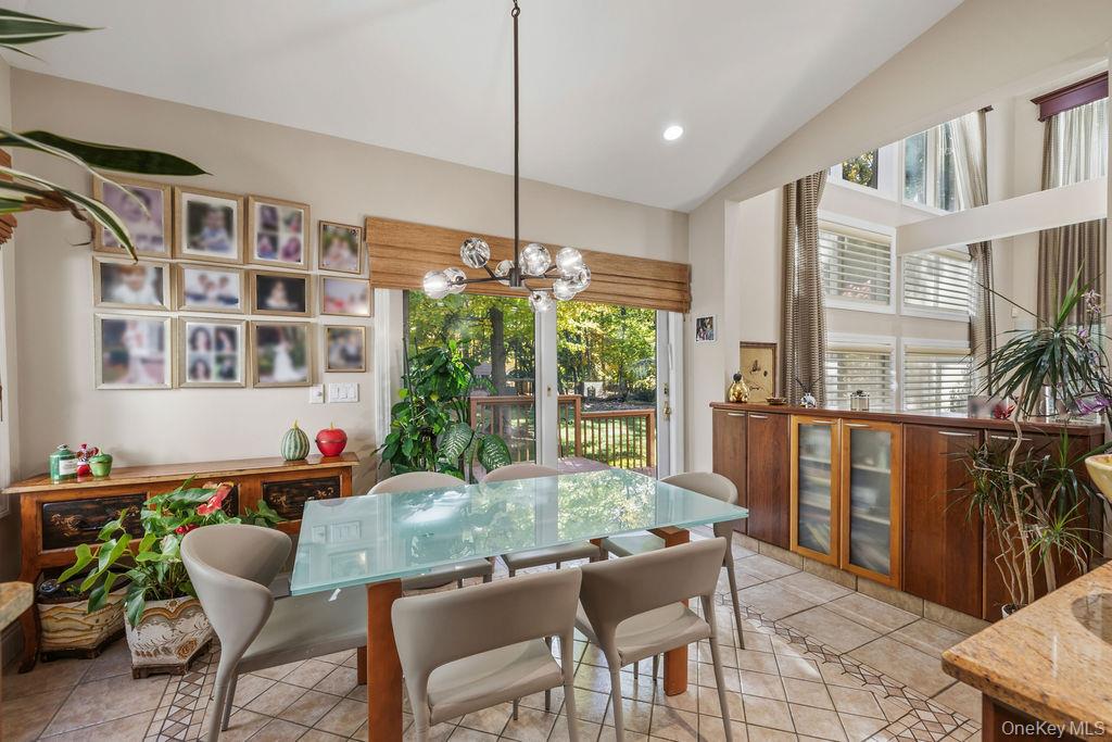 8 Village Green – For Sale photo 11