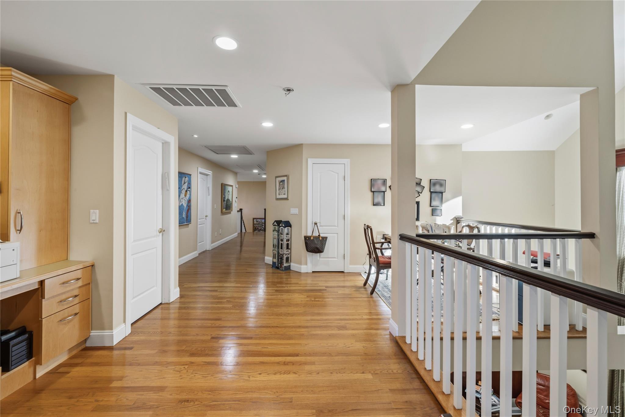 8 Village Green – For Sale photo 26