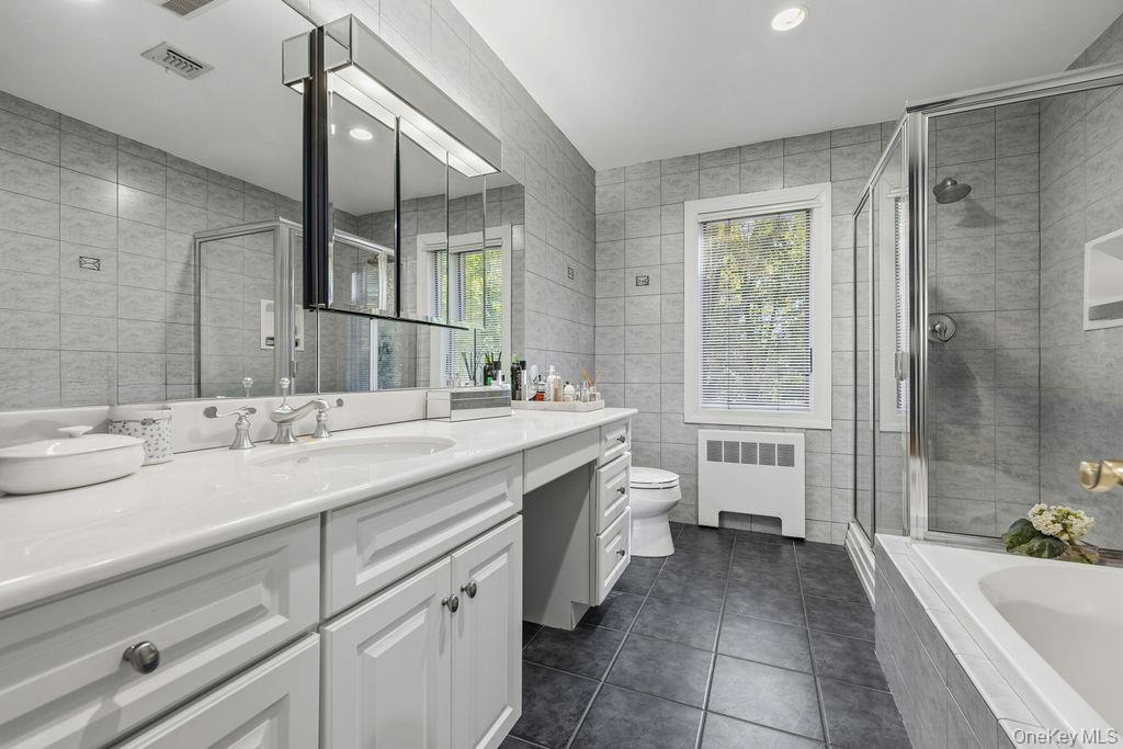 8 Village Green – For Sale photo 25