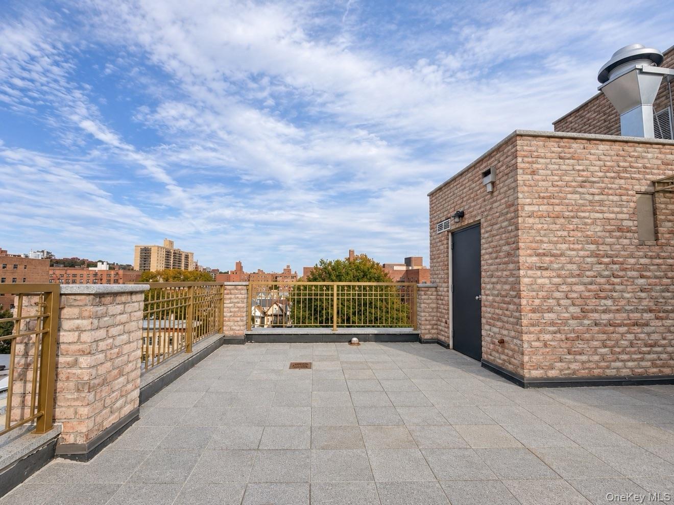 170-14 89th Avenue – For Sale photo 3
