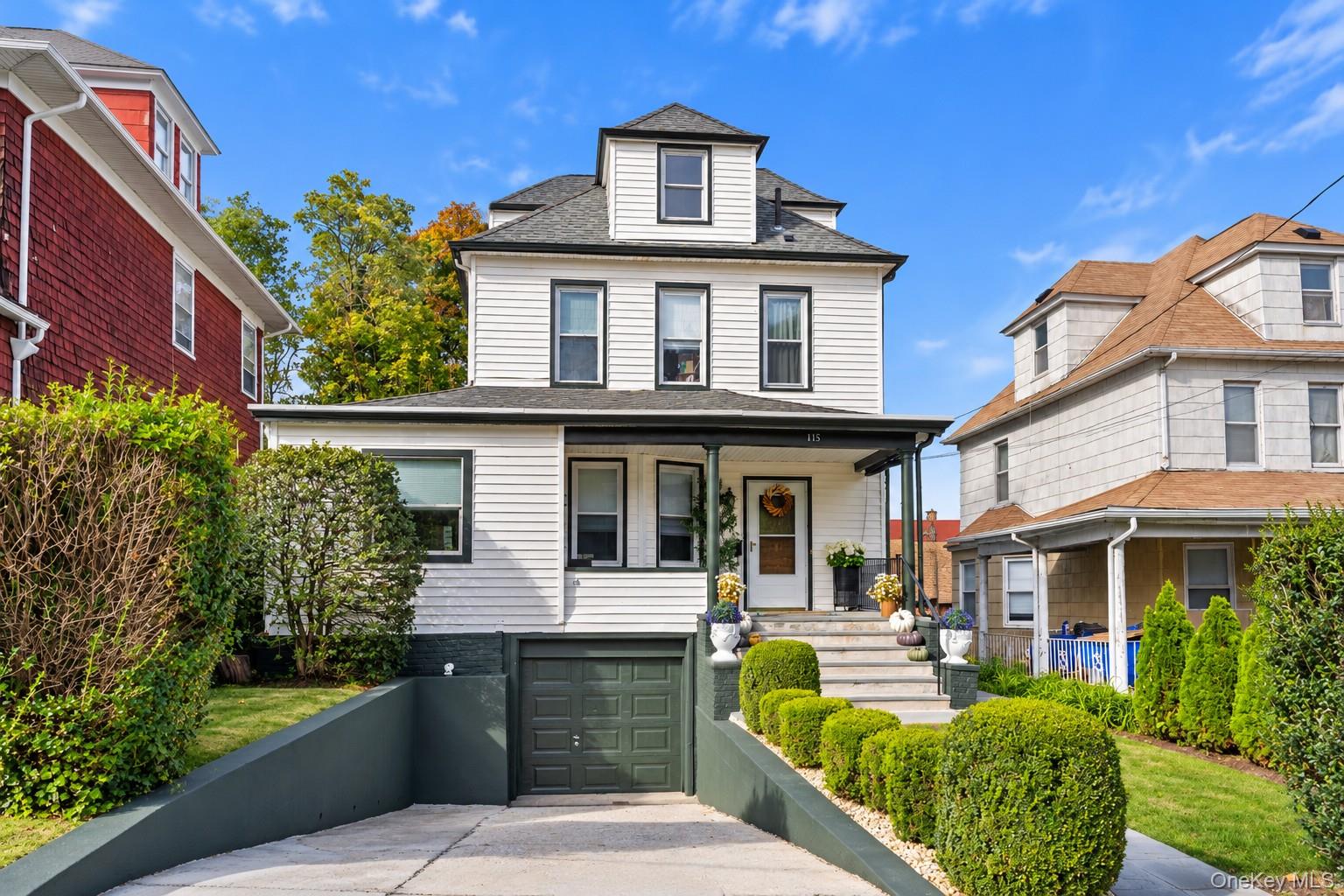 115 Coligni Avenue – For Sale photo 3