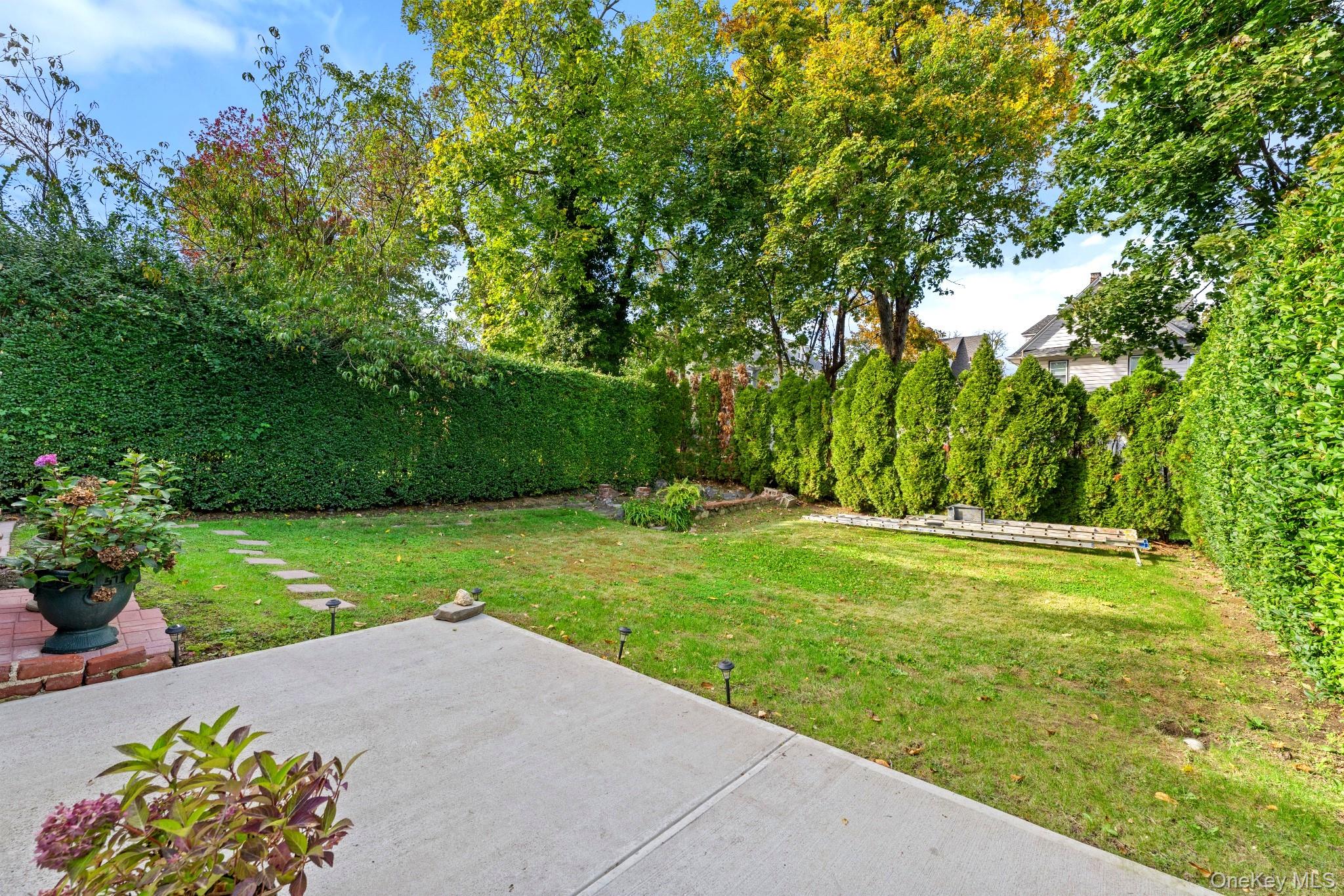 115 Coligni Avenue – For Sale photo 34