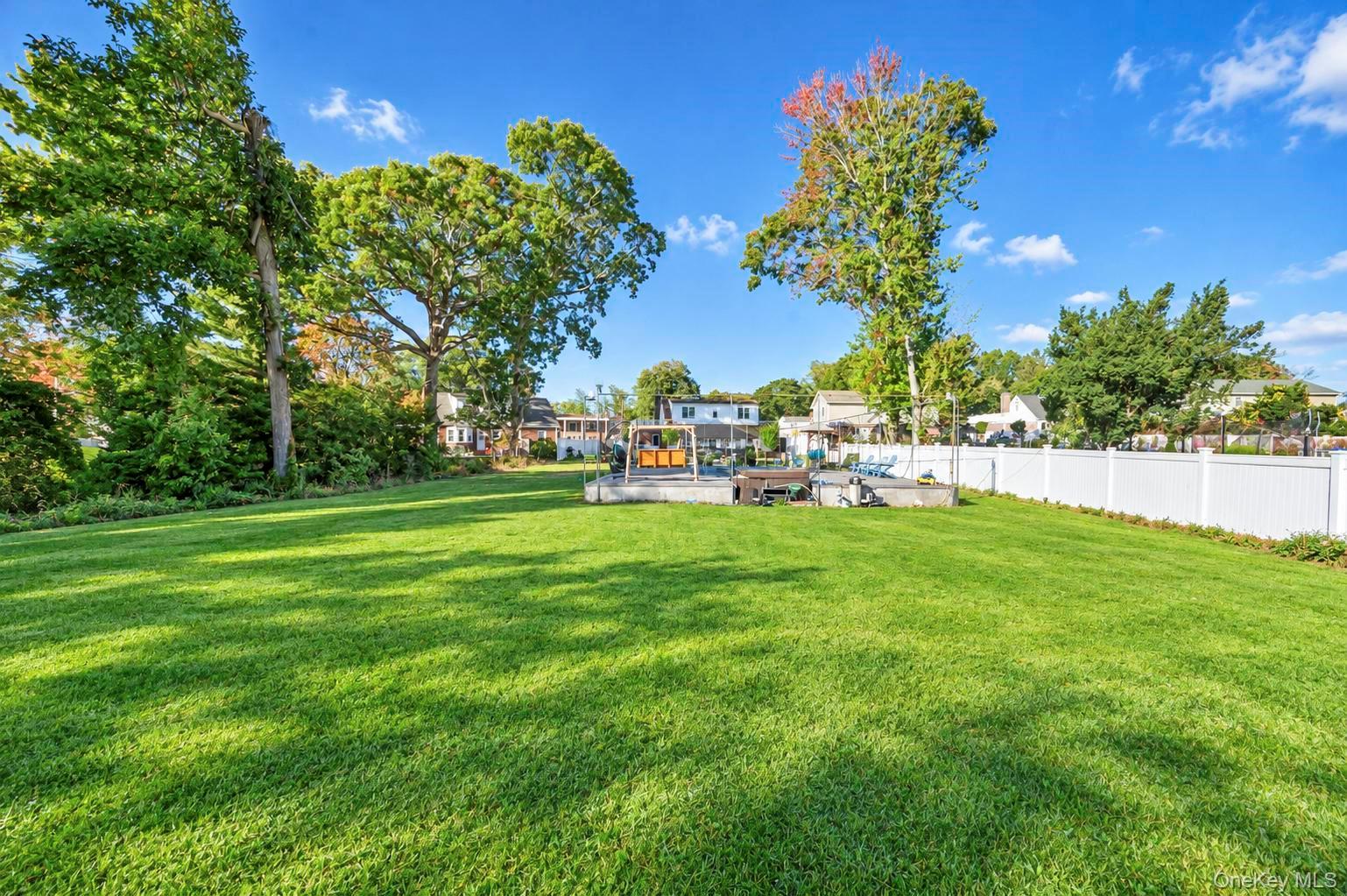26 Melvin Avenue – For Sale photo 40