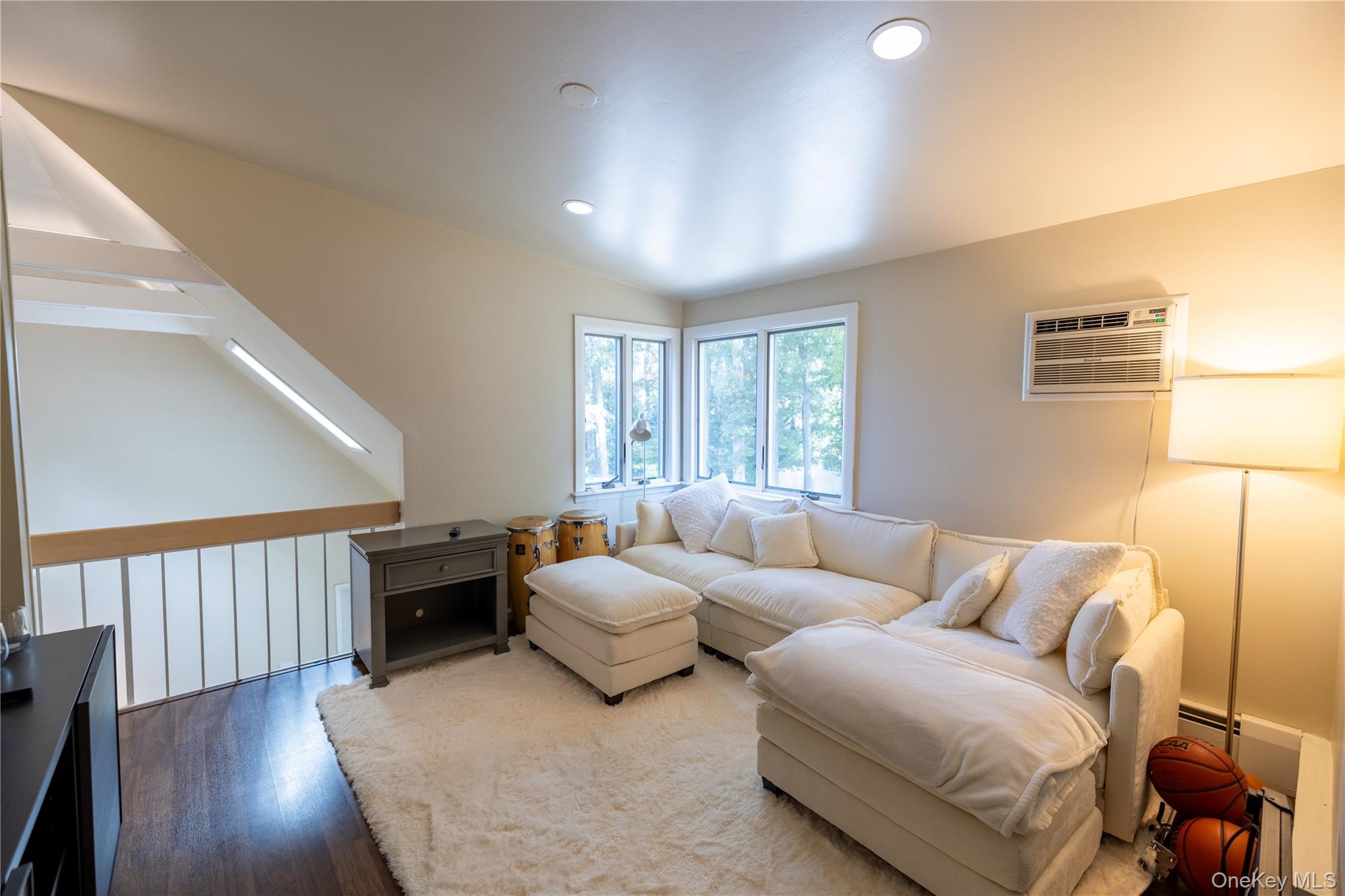 19 Sun Valley Drive – For Sale photo 16