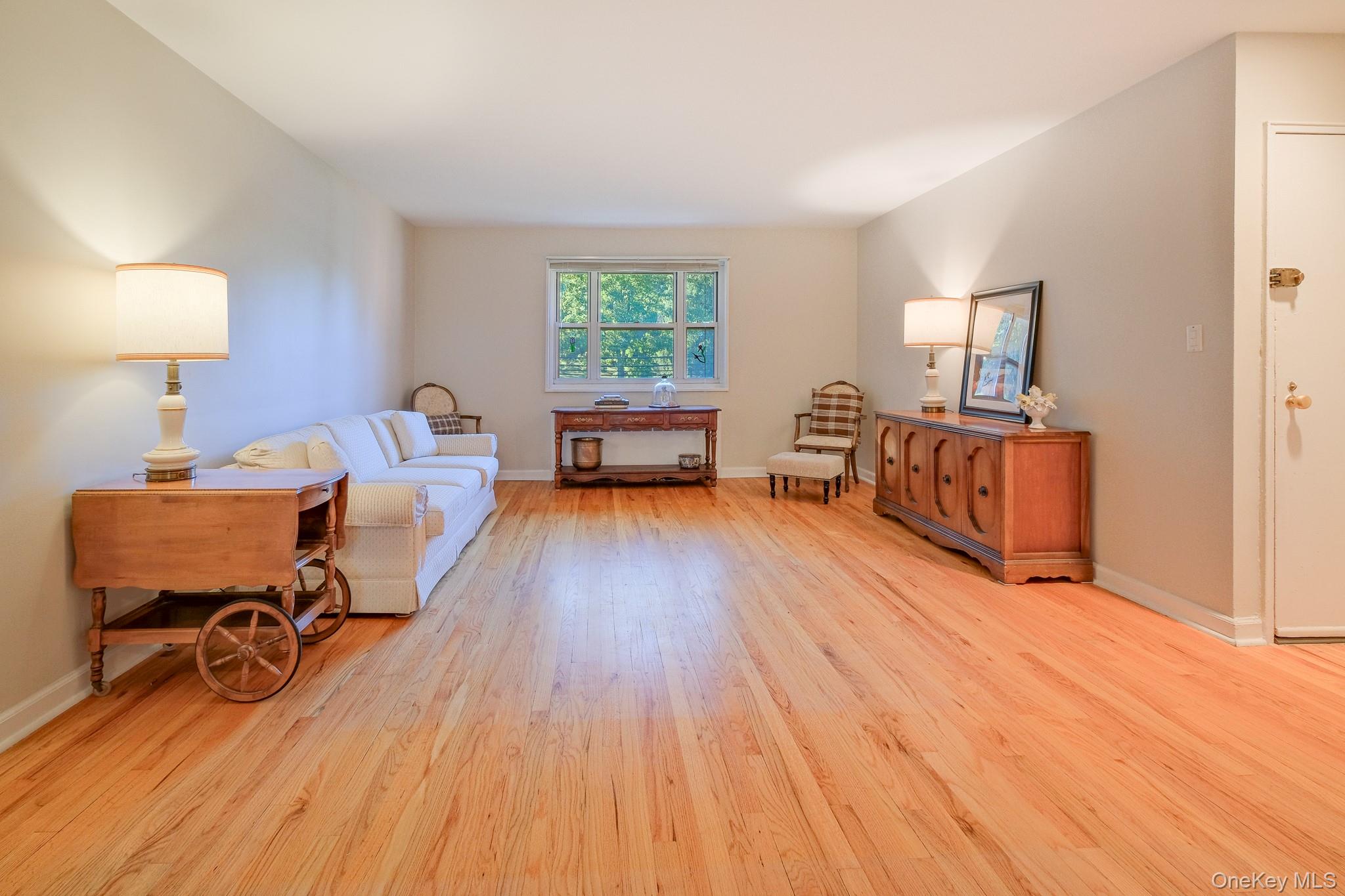 836 N Broadway, Unit 2E photo 8