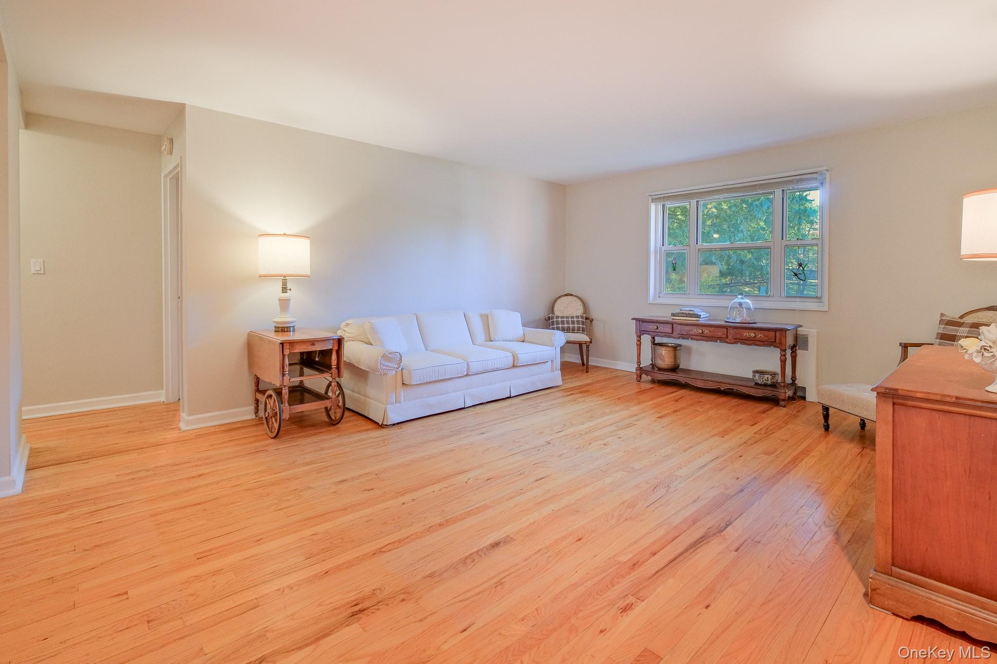 836 N Broadway, Unit 2E photo 9