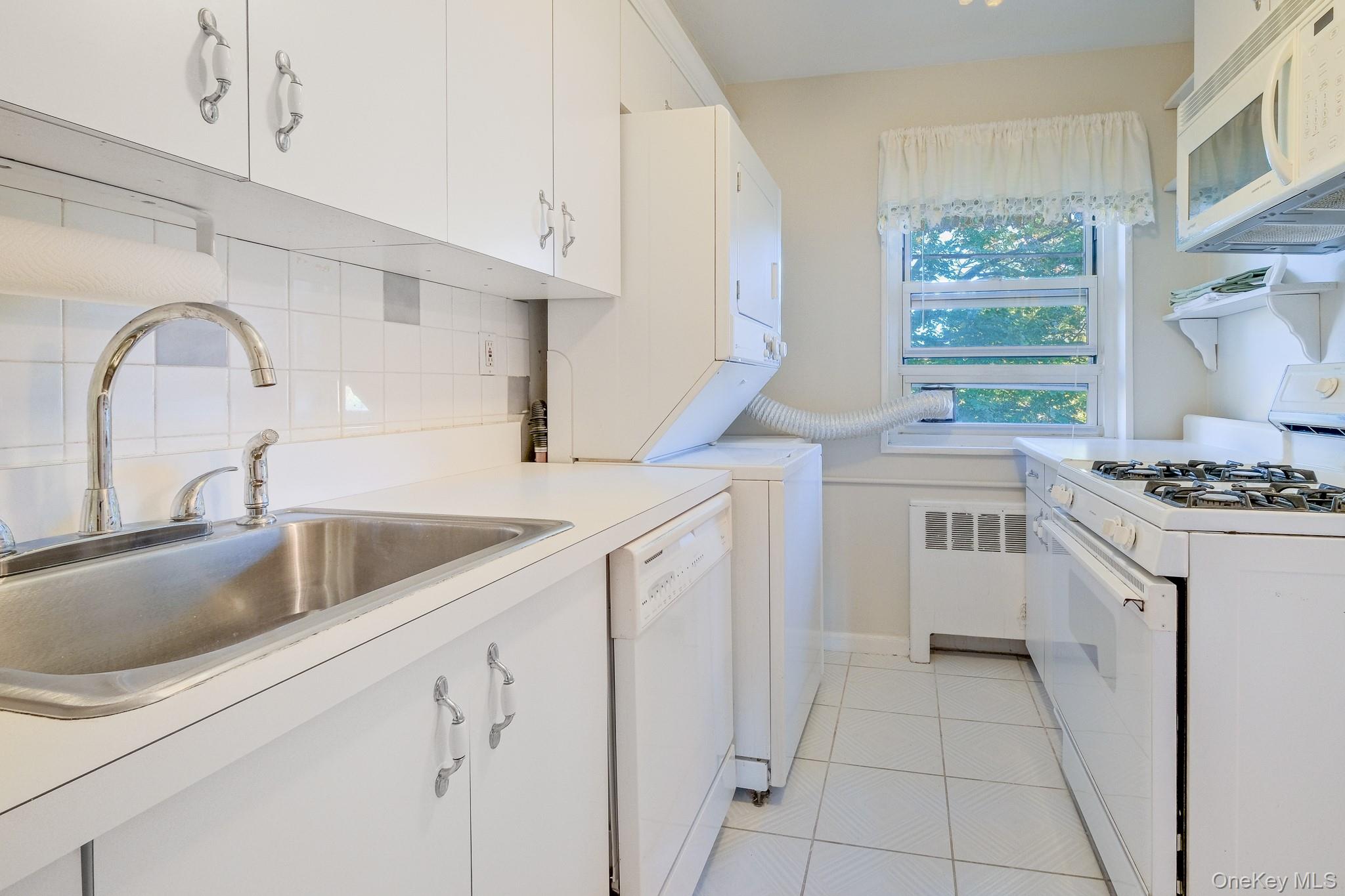 836 N Broadway, Unit 2E photo 13