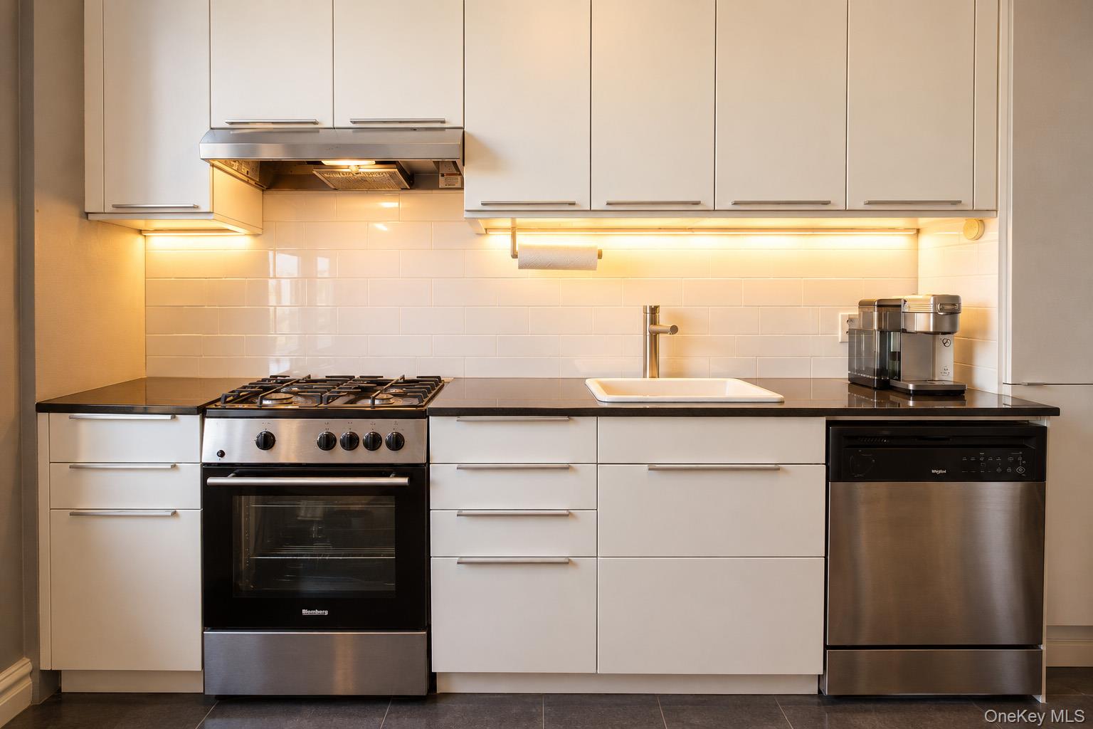 83-55 Lefferts Boulevard, Unit 6A photo 16