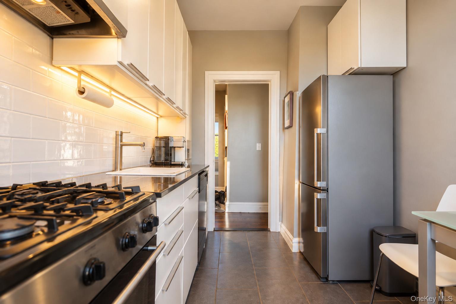 83-55 Lefferts Boulevard, Unit 6A photo 13
