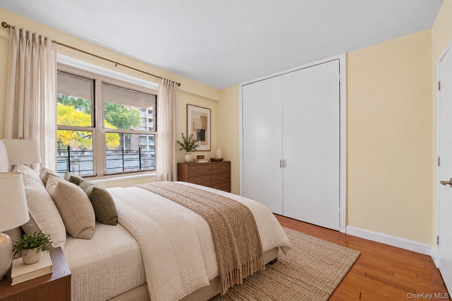 200 Cozine Avenue, Unit APT1E photo 19