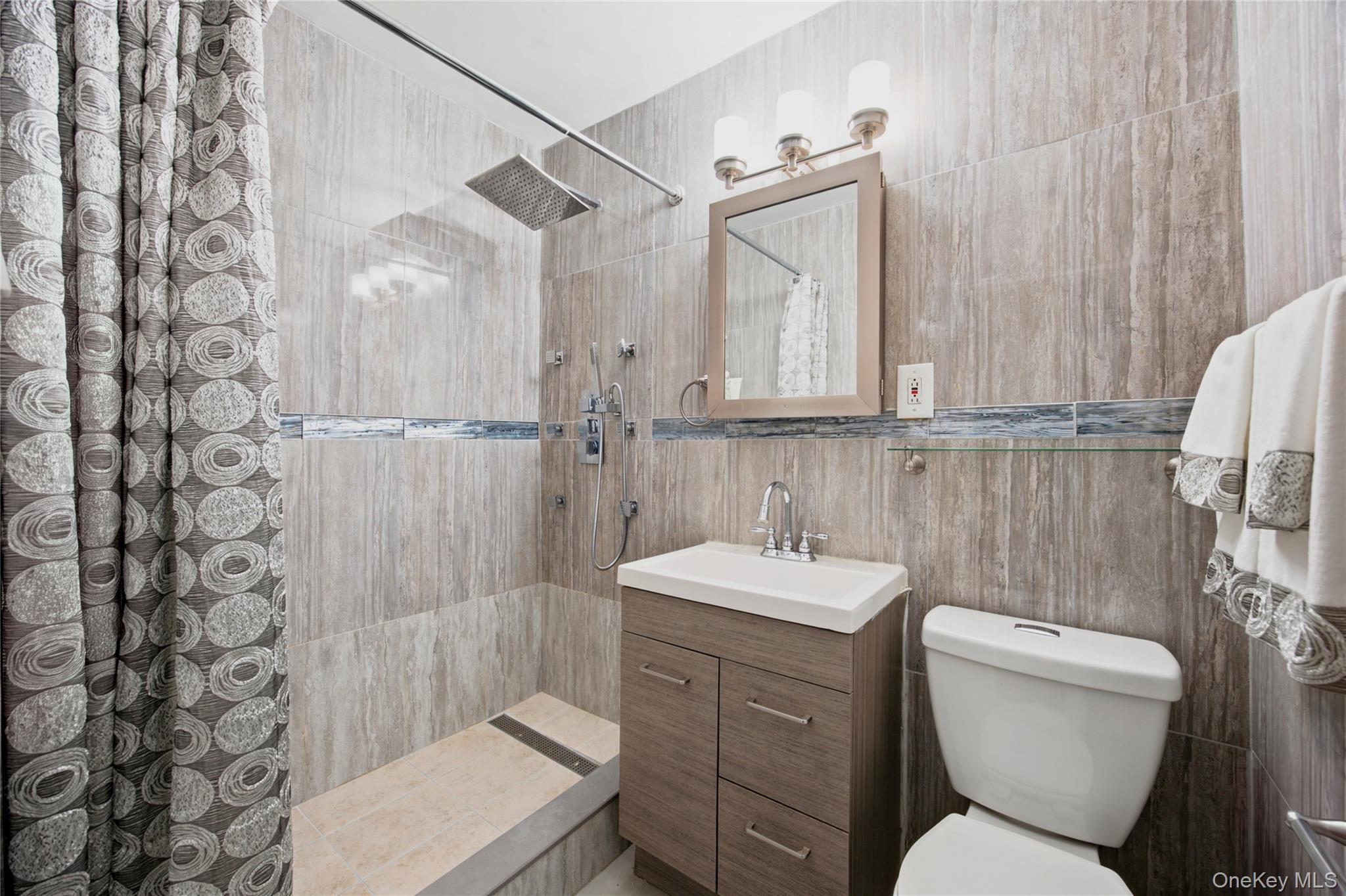 200 Cozine Avenue, Unit APT1E photo 20