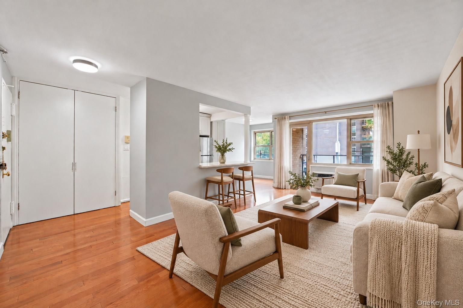 200 Cozine Avenue, Unit APT1E photo 2