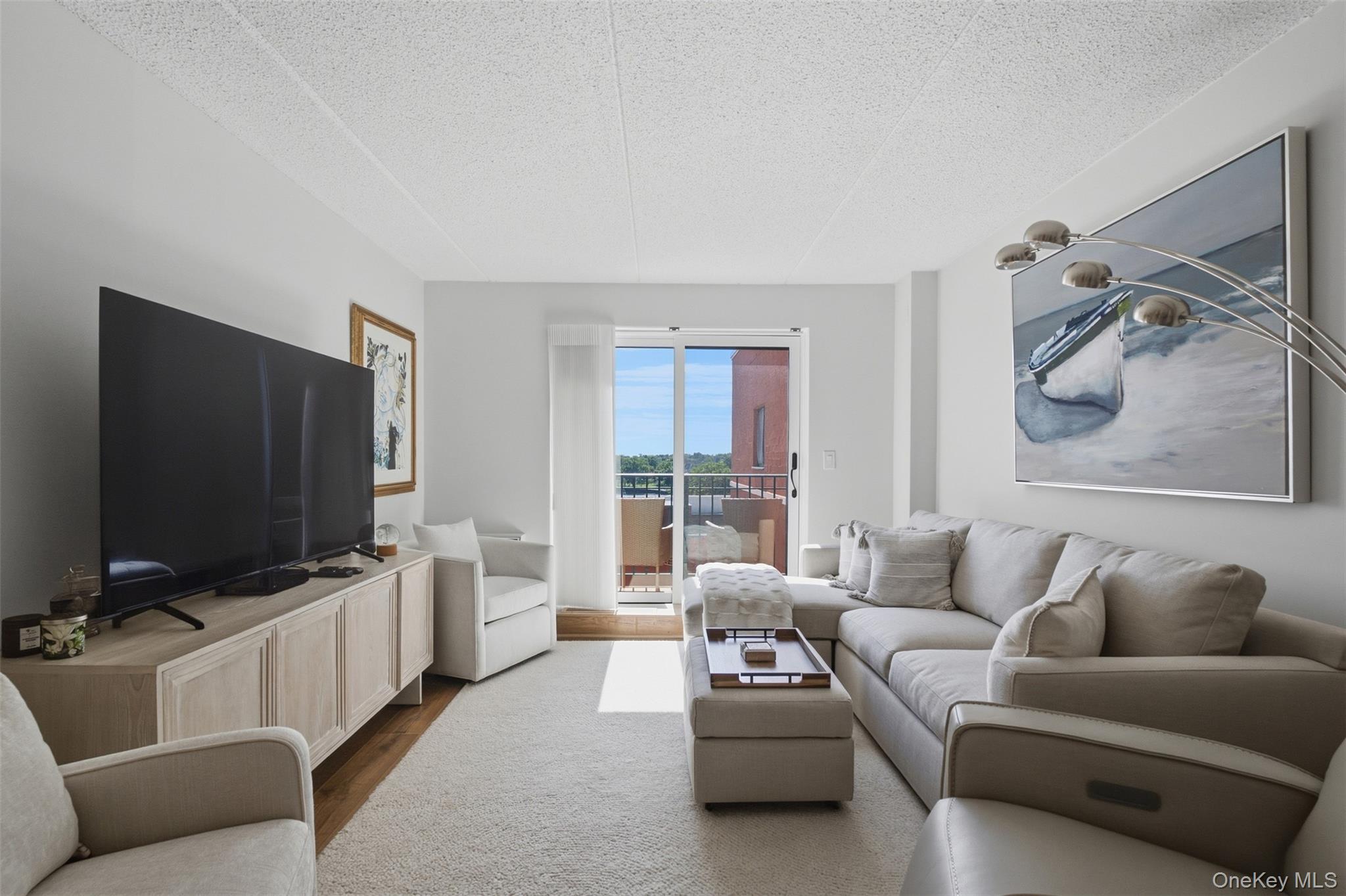 123 Mamaroneck Avenue, Unit 414 photo 6