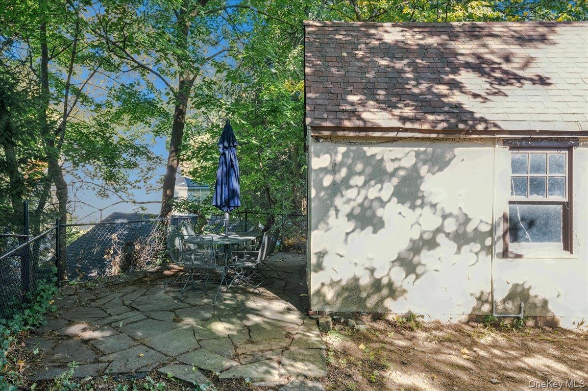 321 Bronxville Road – For Sale photo 23