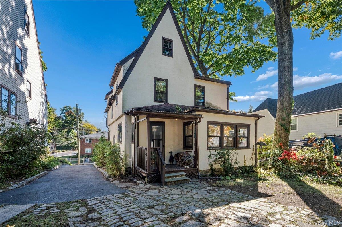 321 Bronxville Road – For Sale photo 4