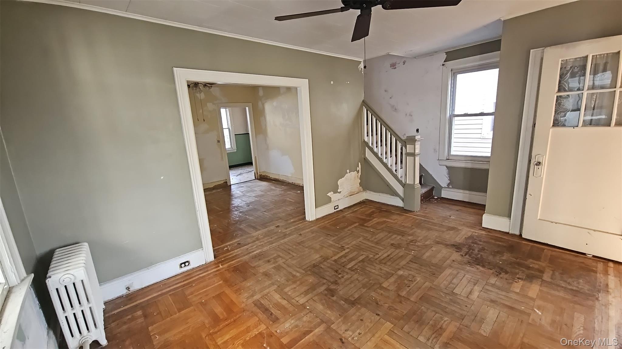 1812 Mulford Avenue – For Sale photo 3