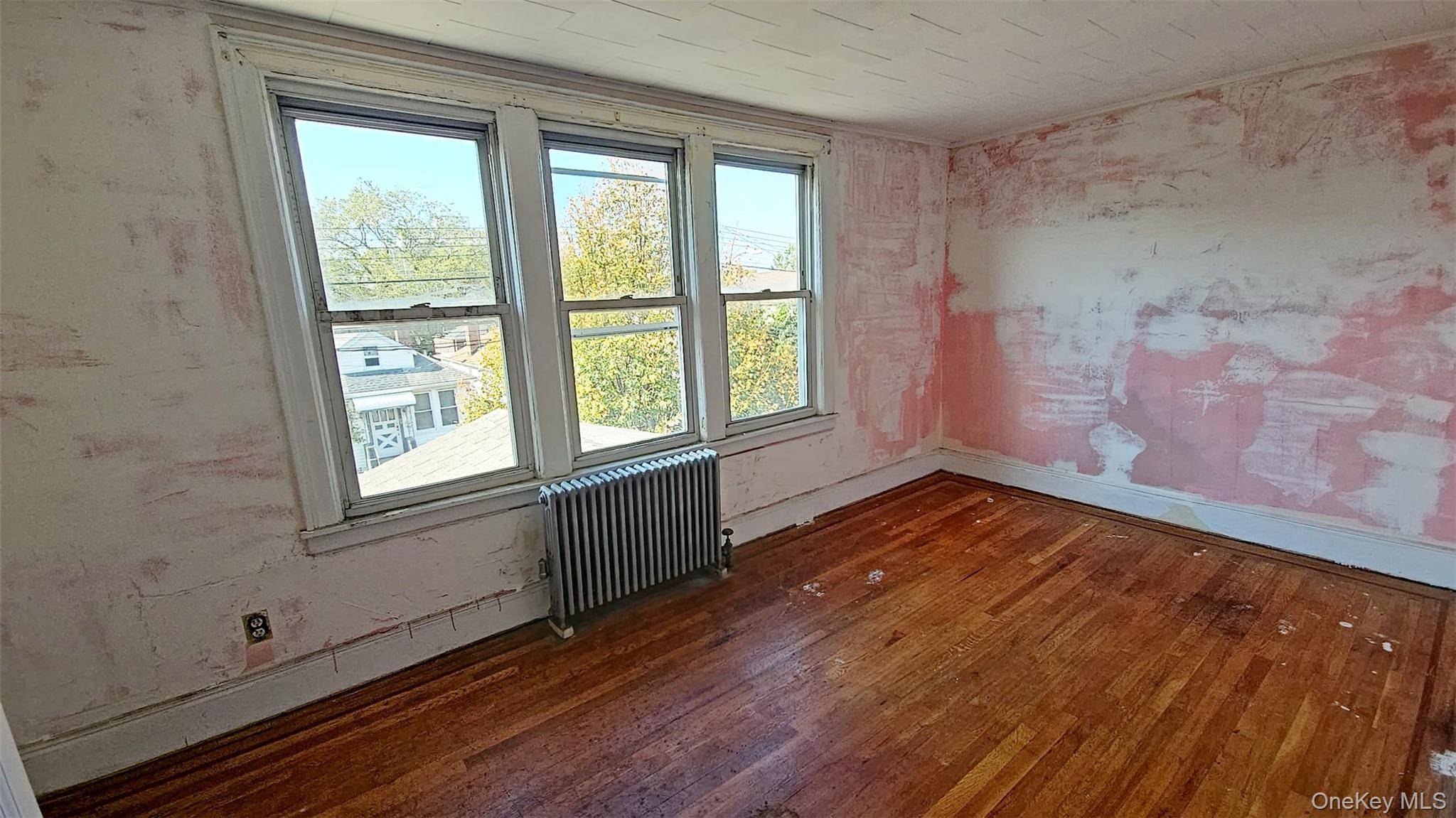 1812 Mulford Avenue – For Sale photo 10