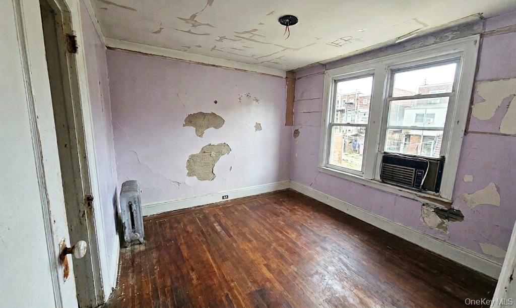 1812 Mulford Avenue – For Sale photo 7