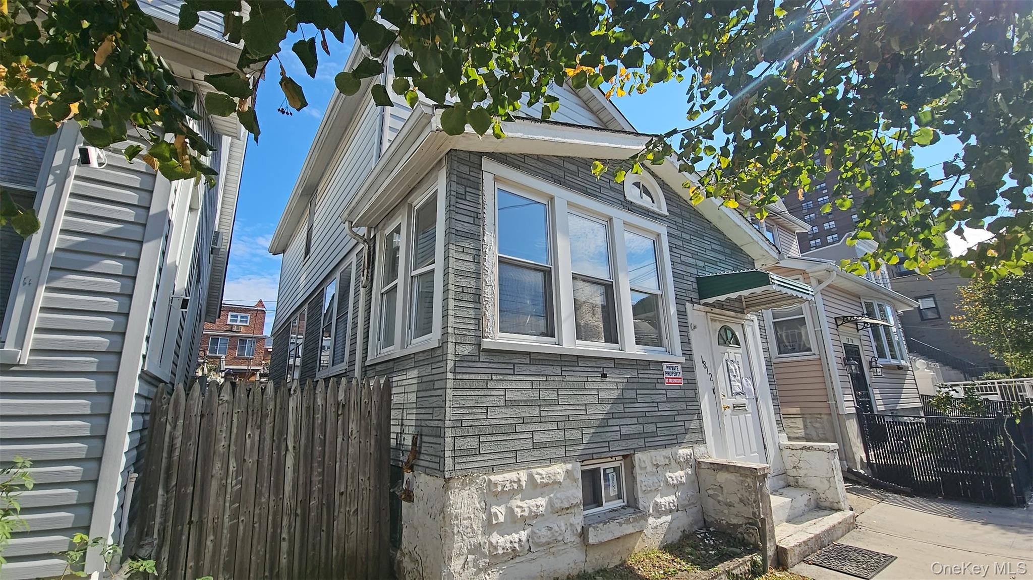1812 Mulford Avenue – For Sale photo 2