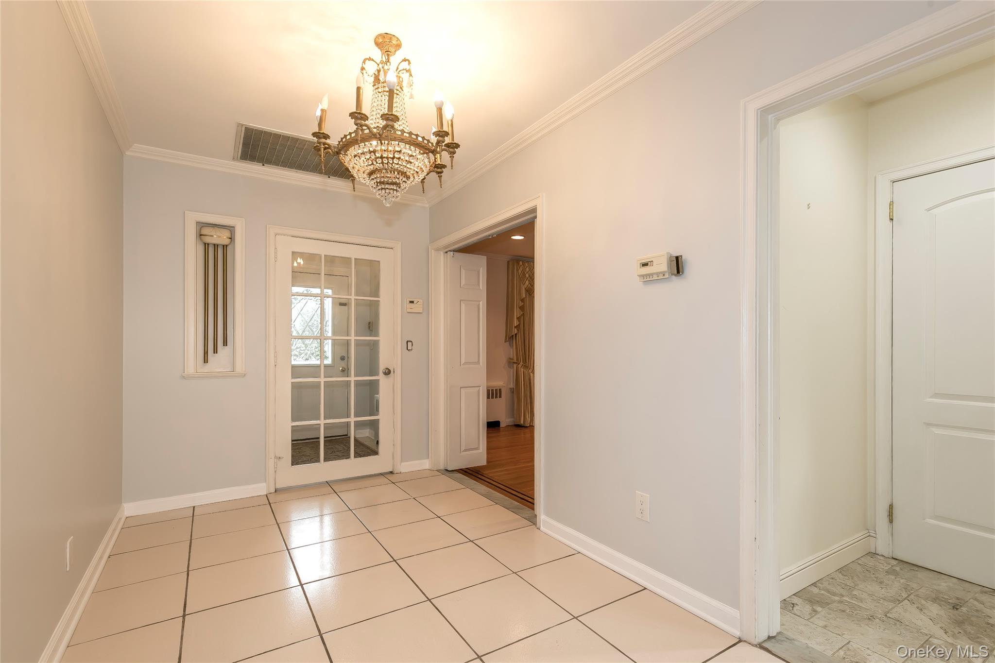 15 Somerset Drive S – For Rent photo 4
