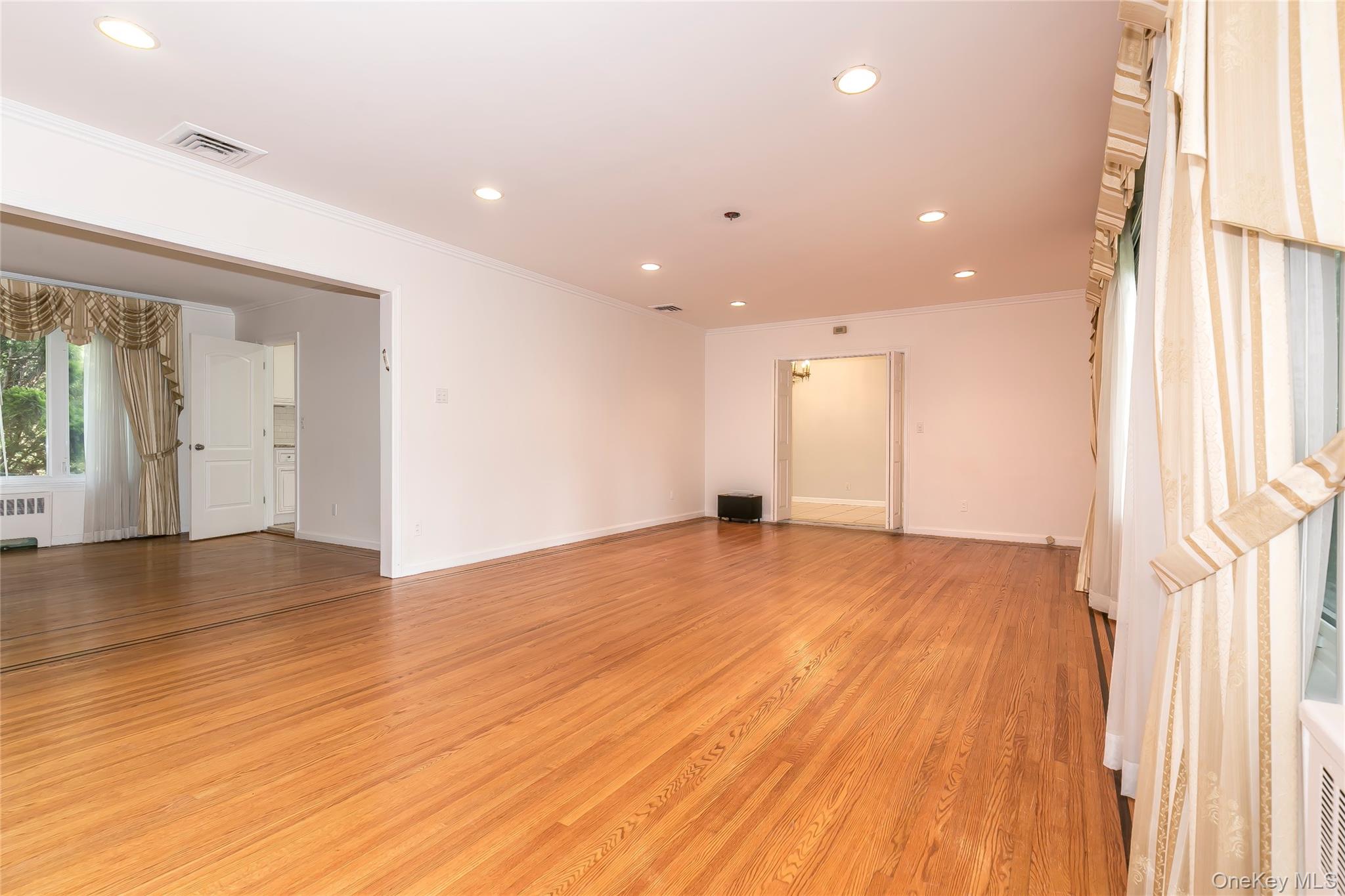 15 Somerset Drive S – For Rent photo 20