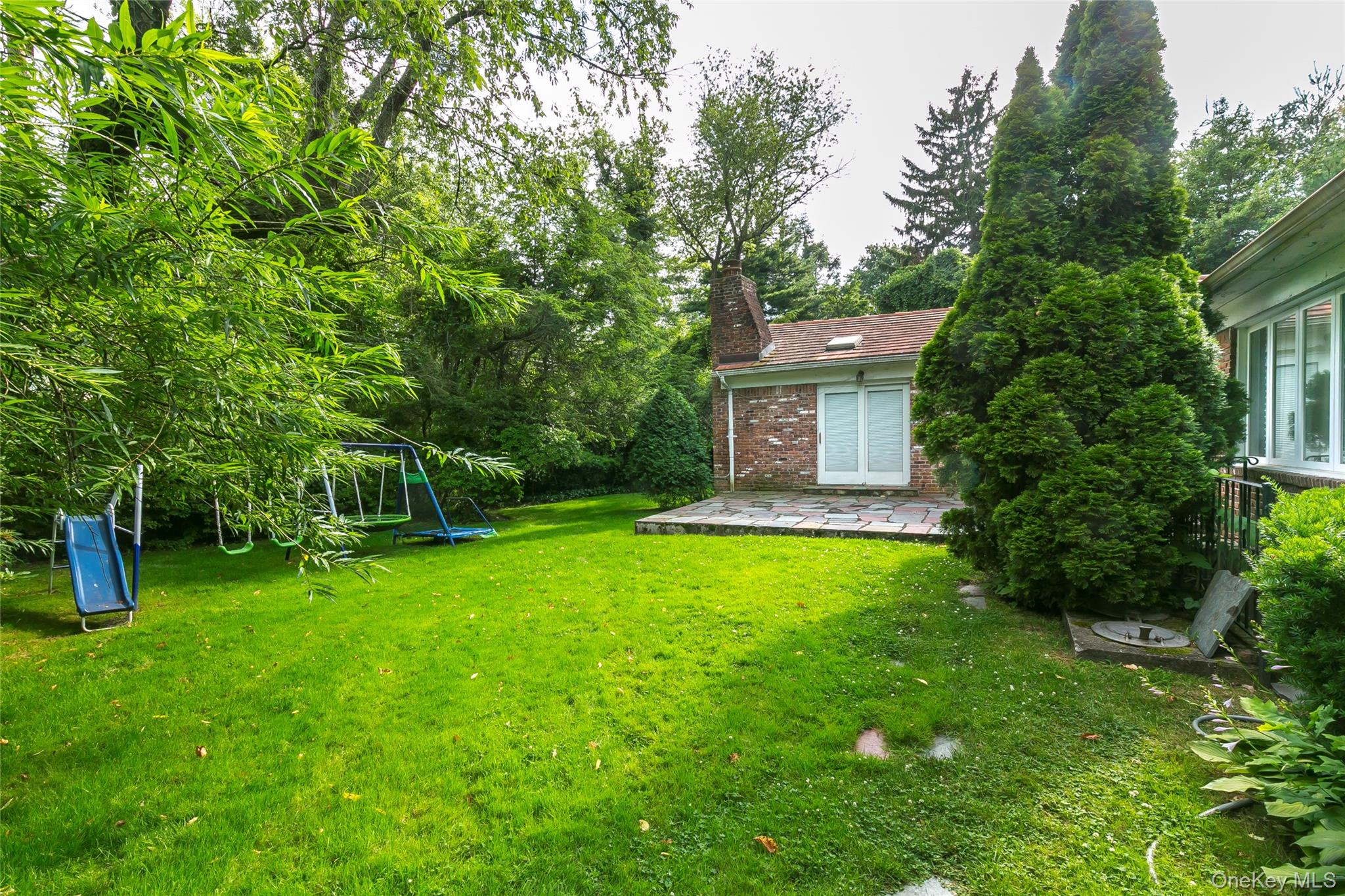 15 Somerset Drive S – For Rent photo 33