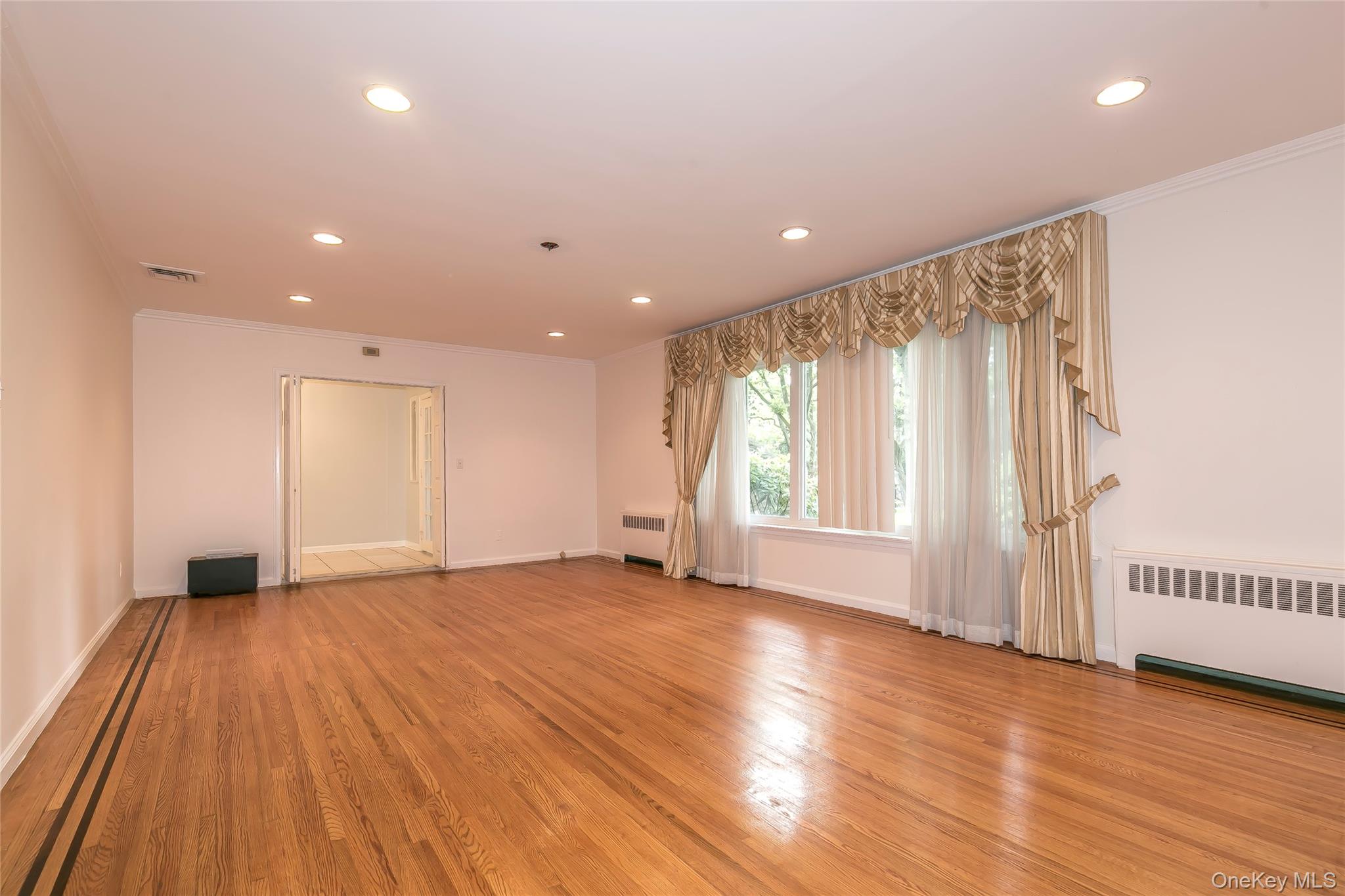 15 Somerset Drive S – For Rent photo 6