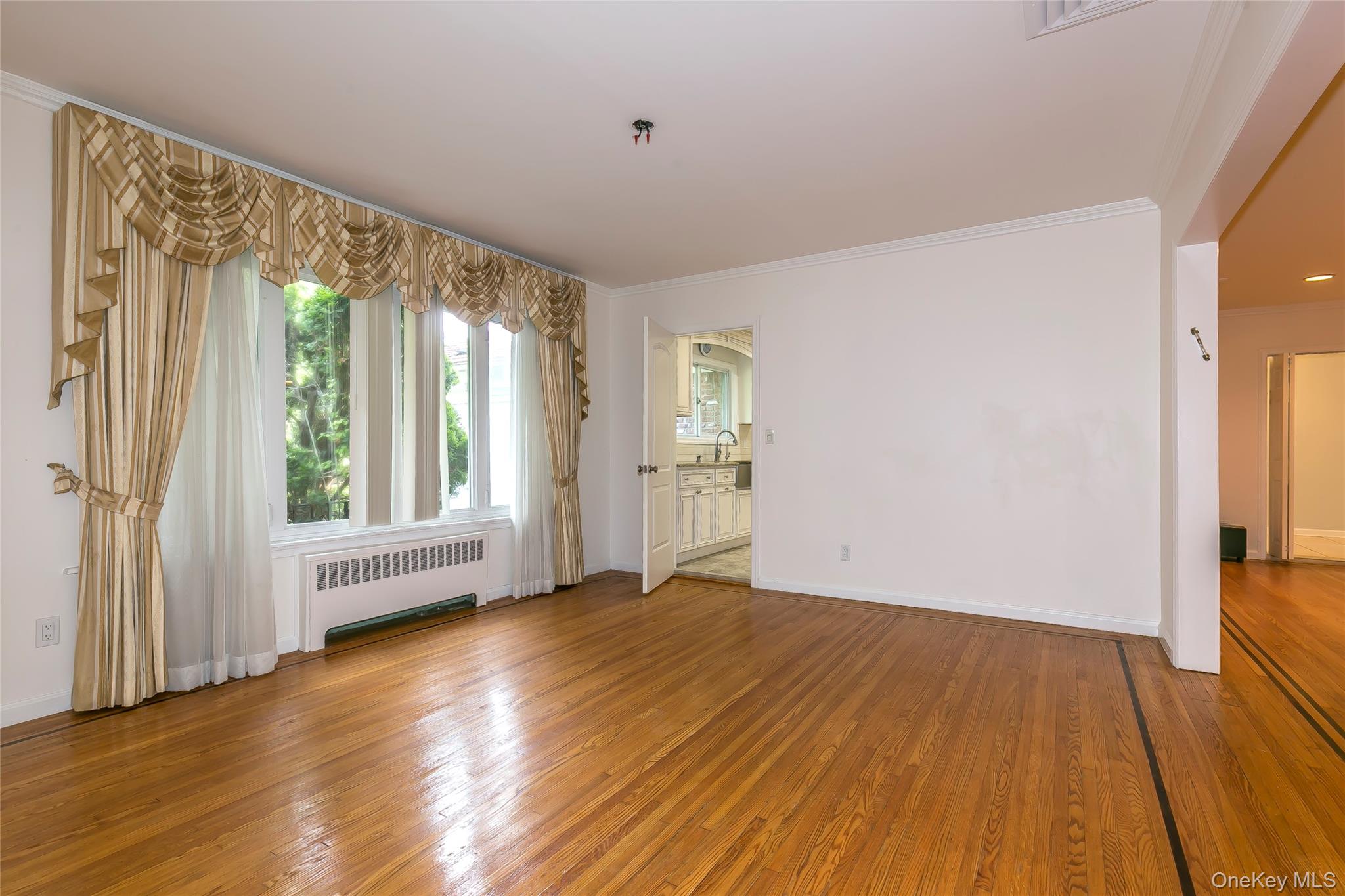 15 Somerset Drive S – For Rent photo 7