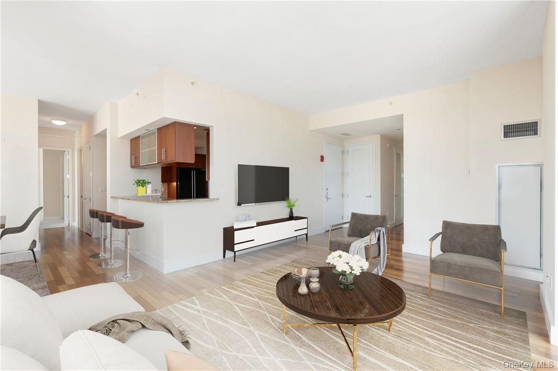 175 Huguenot Street, Unit PH201 photo 7