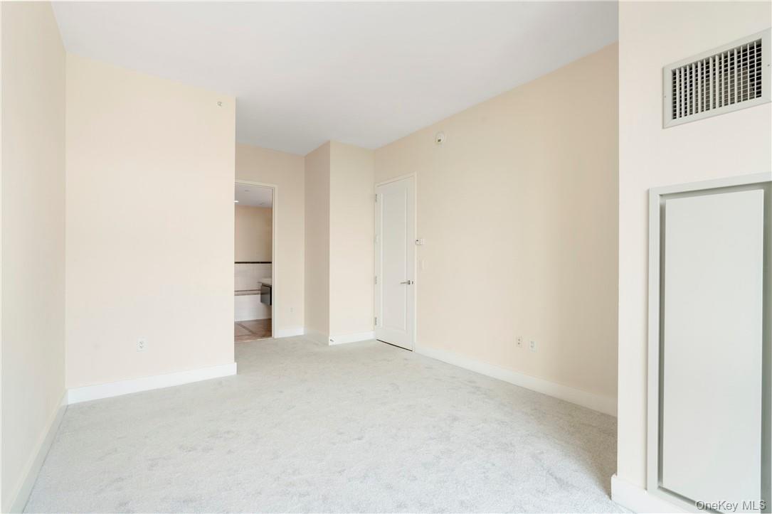 175 Huguenot Street, Unit PH201 photo 14