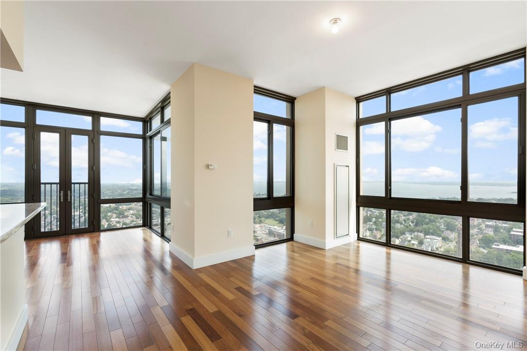 175 Huguenot Street, Unit PH201 photo 6