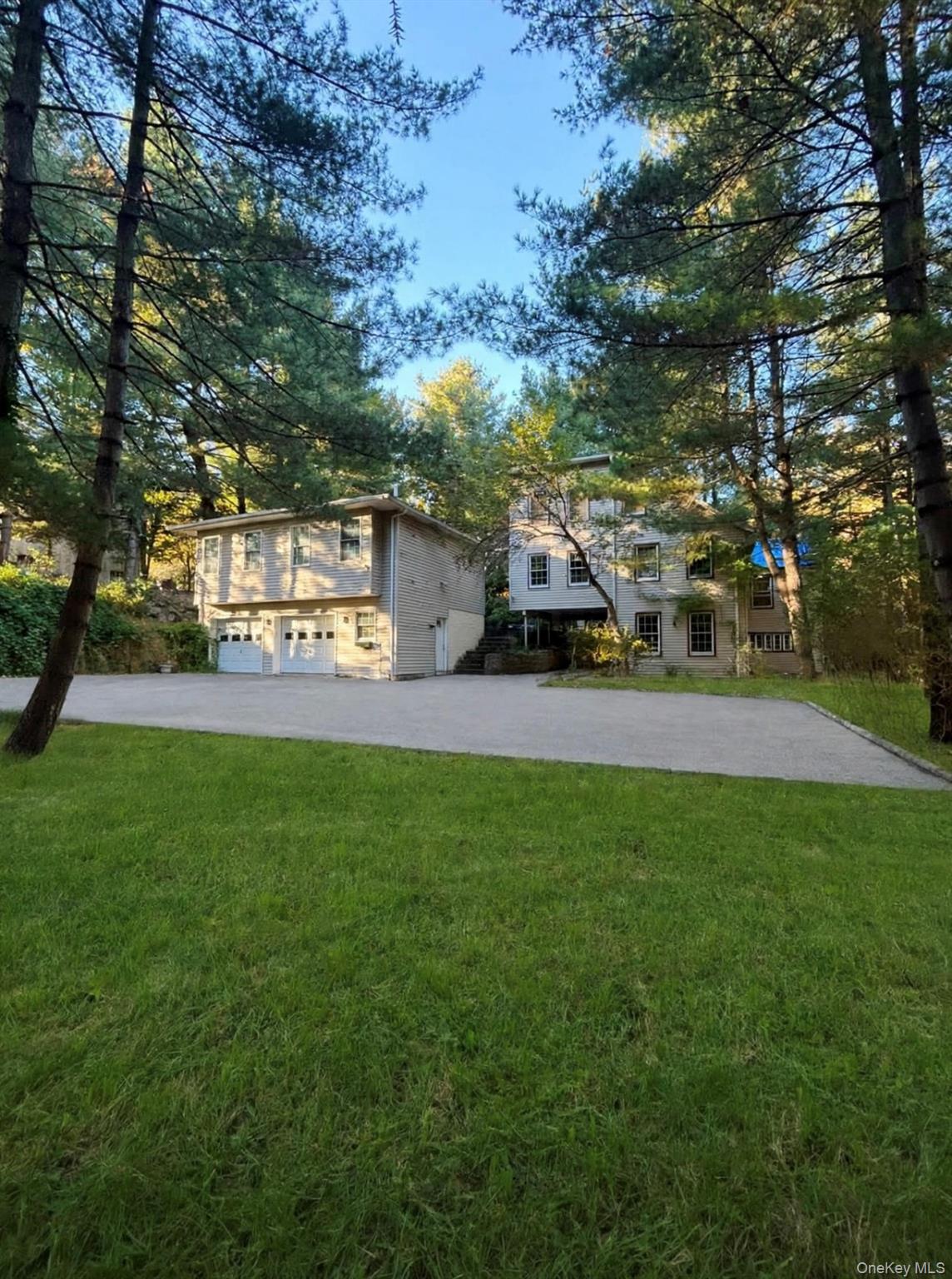 227 S Mountain Road – For Sale photo 2