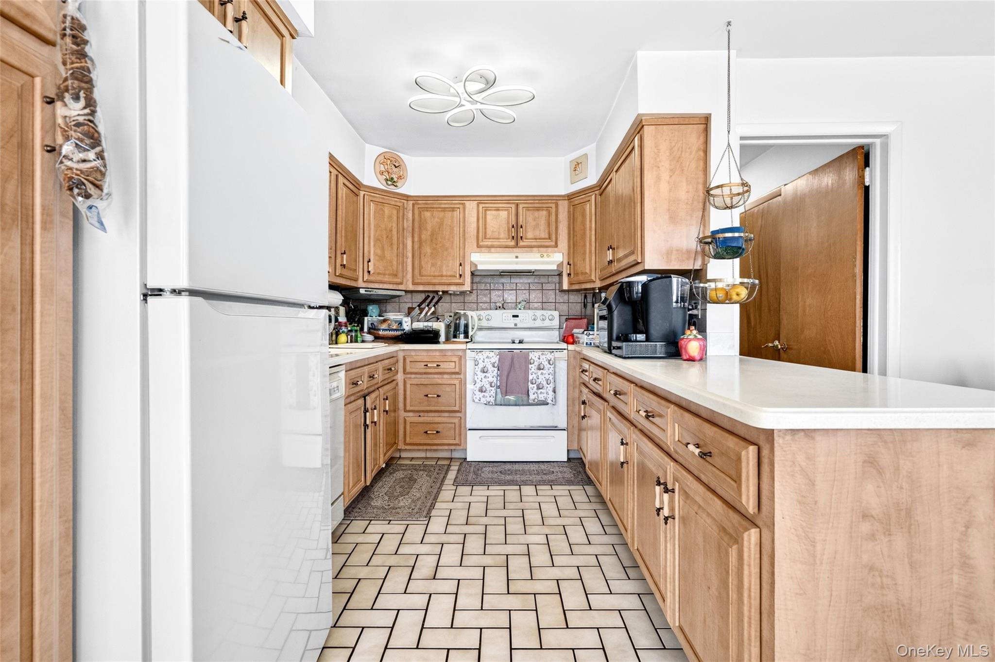 2323 Crompond Road – For Sale photo 19