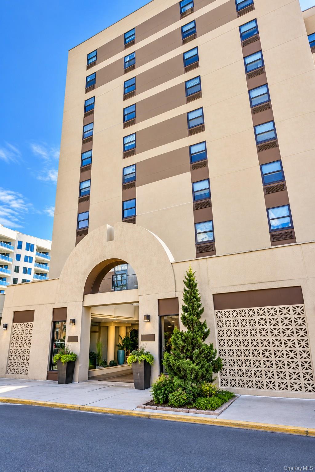 360 Shore Road, Unit 5A