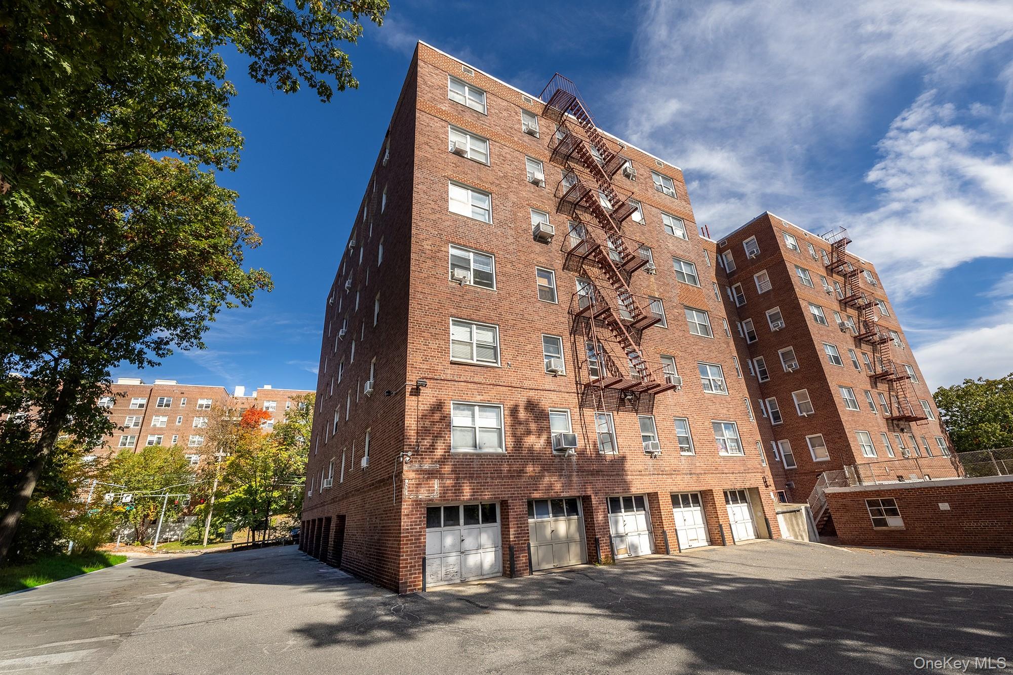 1234 Midland Avenue, Unit 4H photo 4