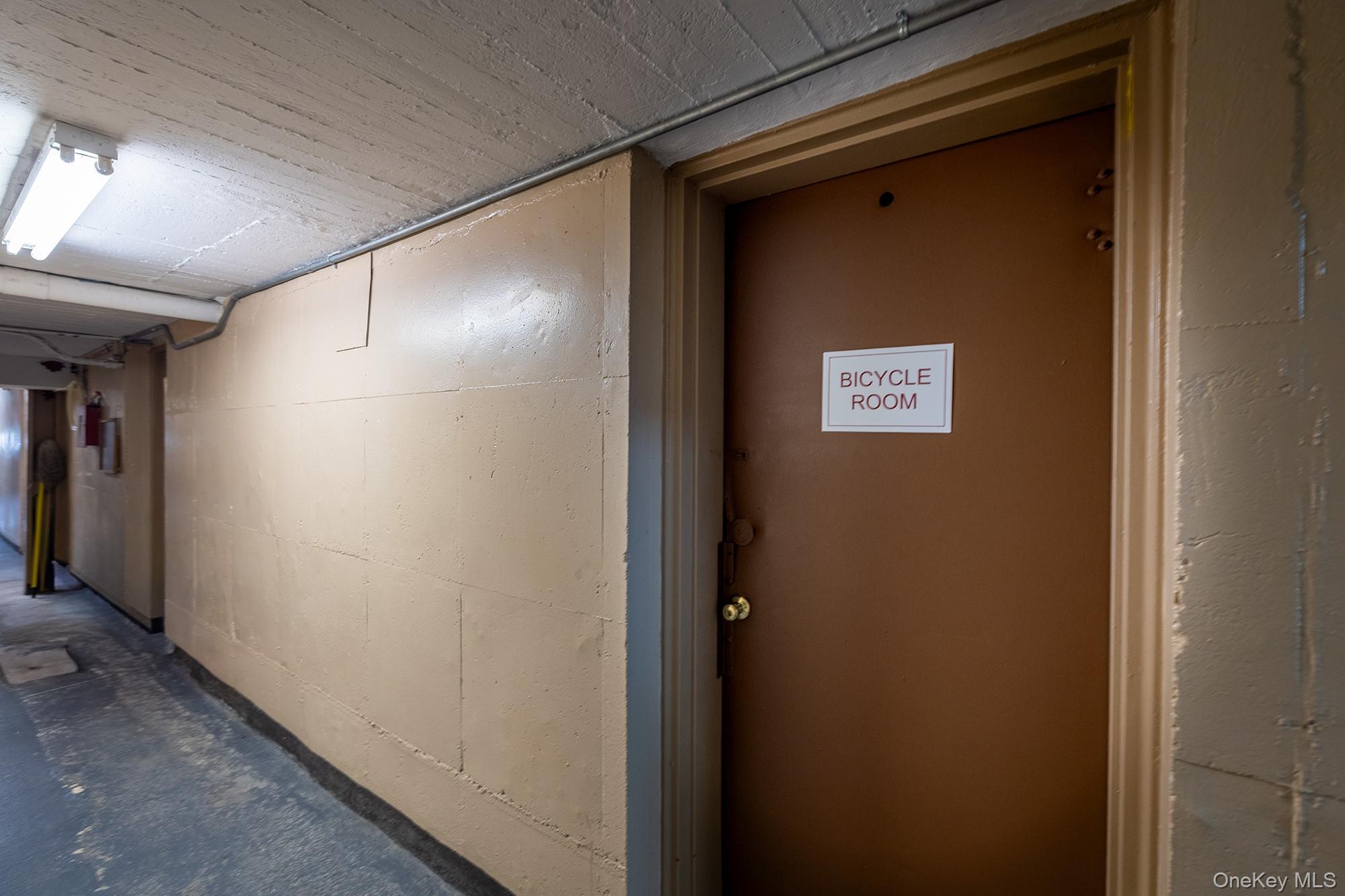 1234 Midland Avenue, Unit 4H photo 28