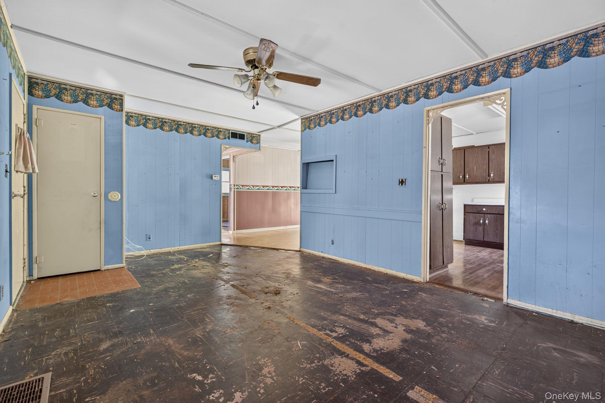 662 S Drury Lane – For Sale photo 14
