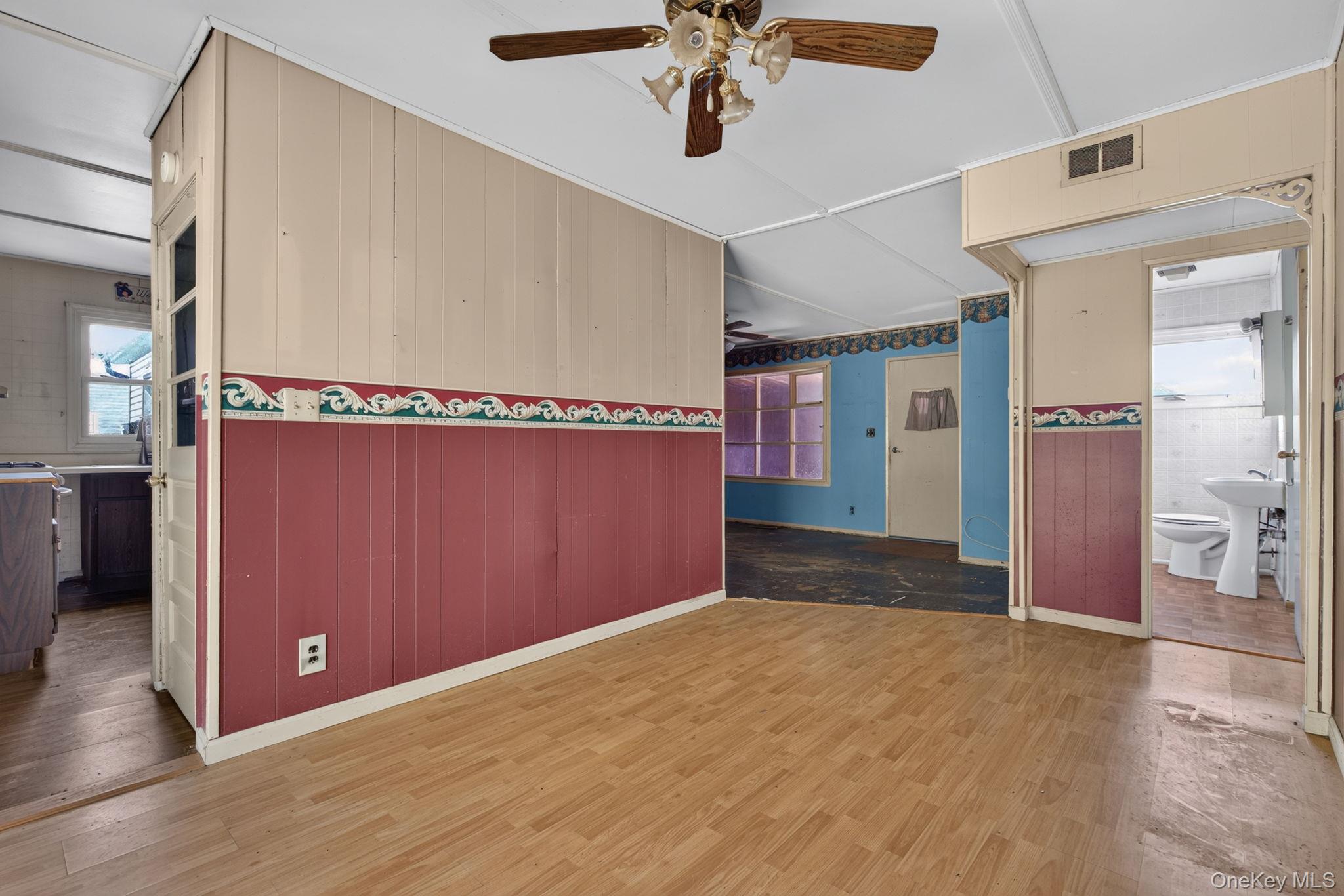 662 S Drury Lane – For Sale photo 11
