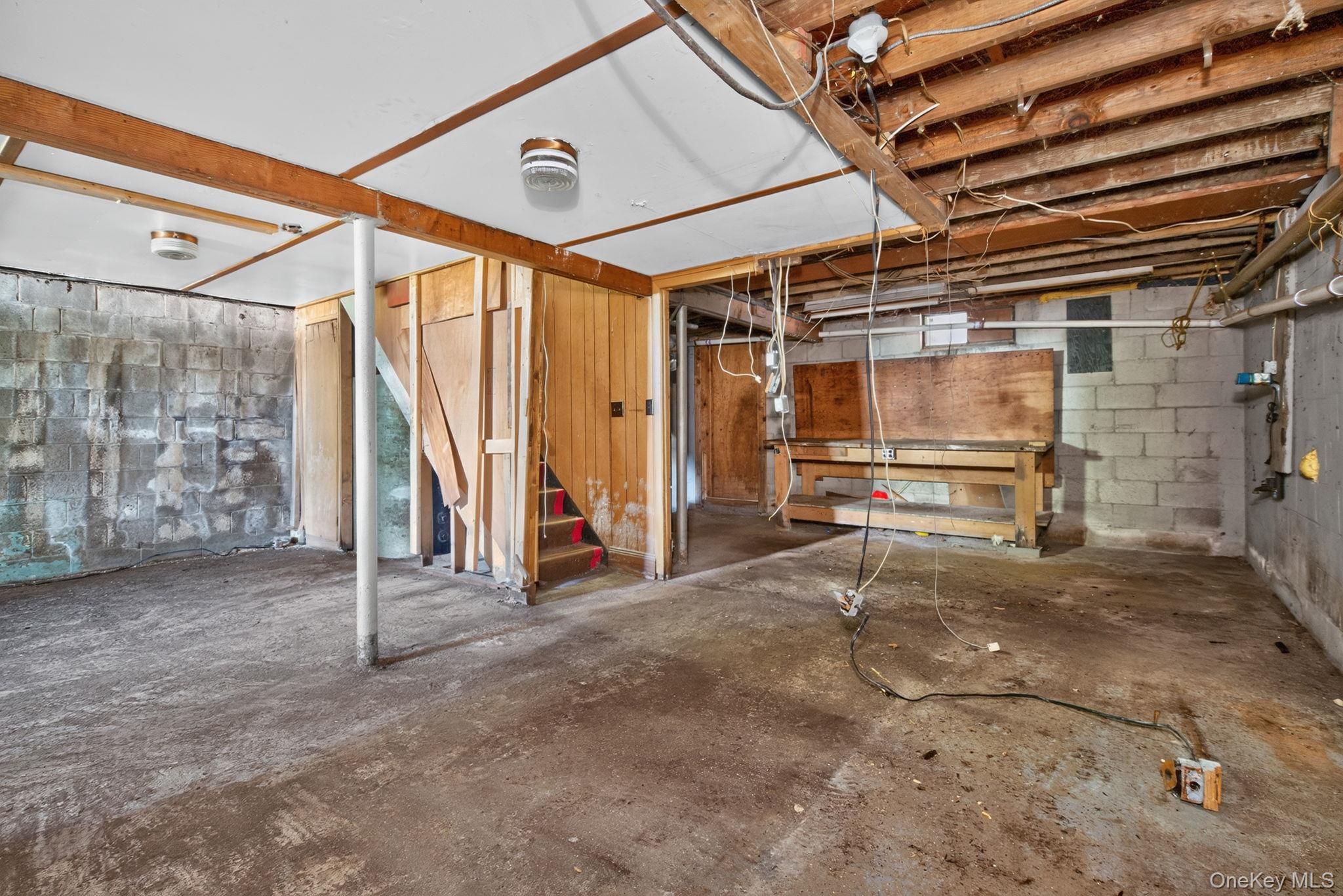 662 S Drury Lane – For Sale photo 31