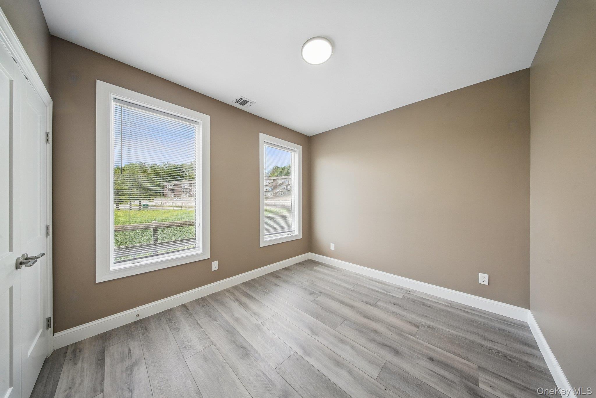 7 Giada Lane, Unit 3 photo 18