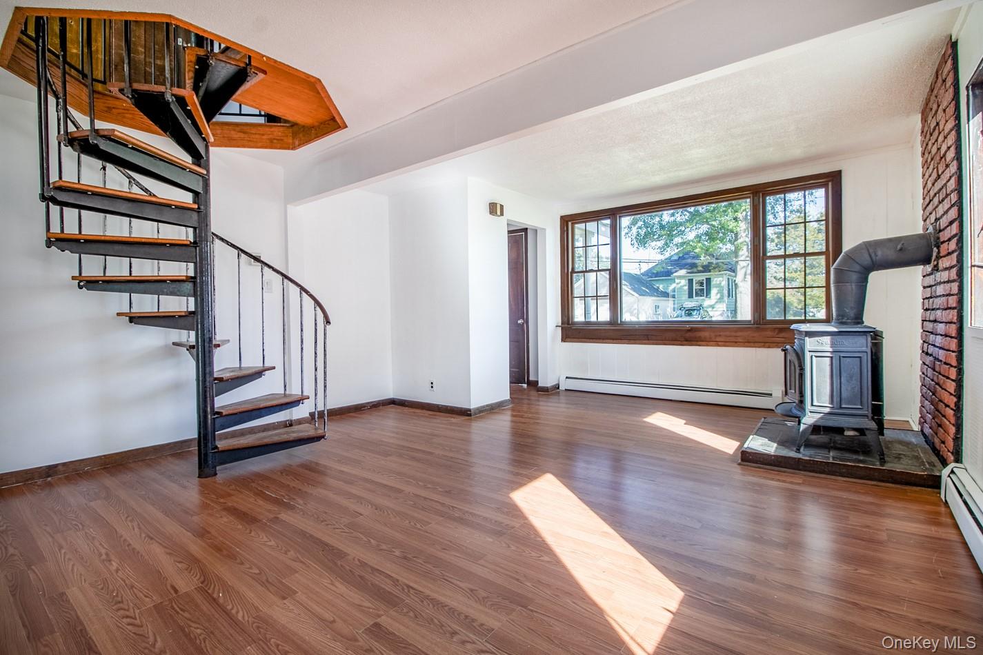 24 Lent Avenue – For Sale photo 3